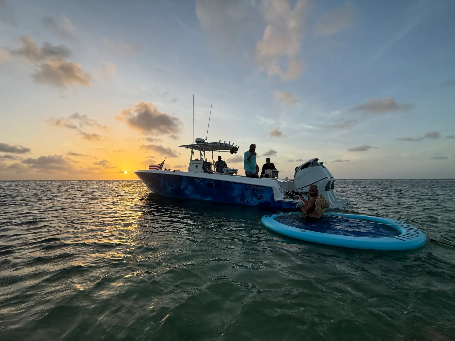 36’ Contender – Triple 350s, Sandbar, Snorkel, Marathon