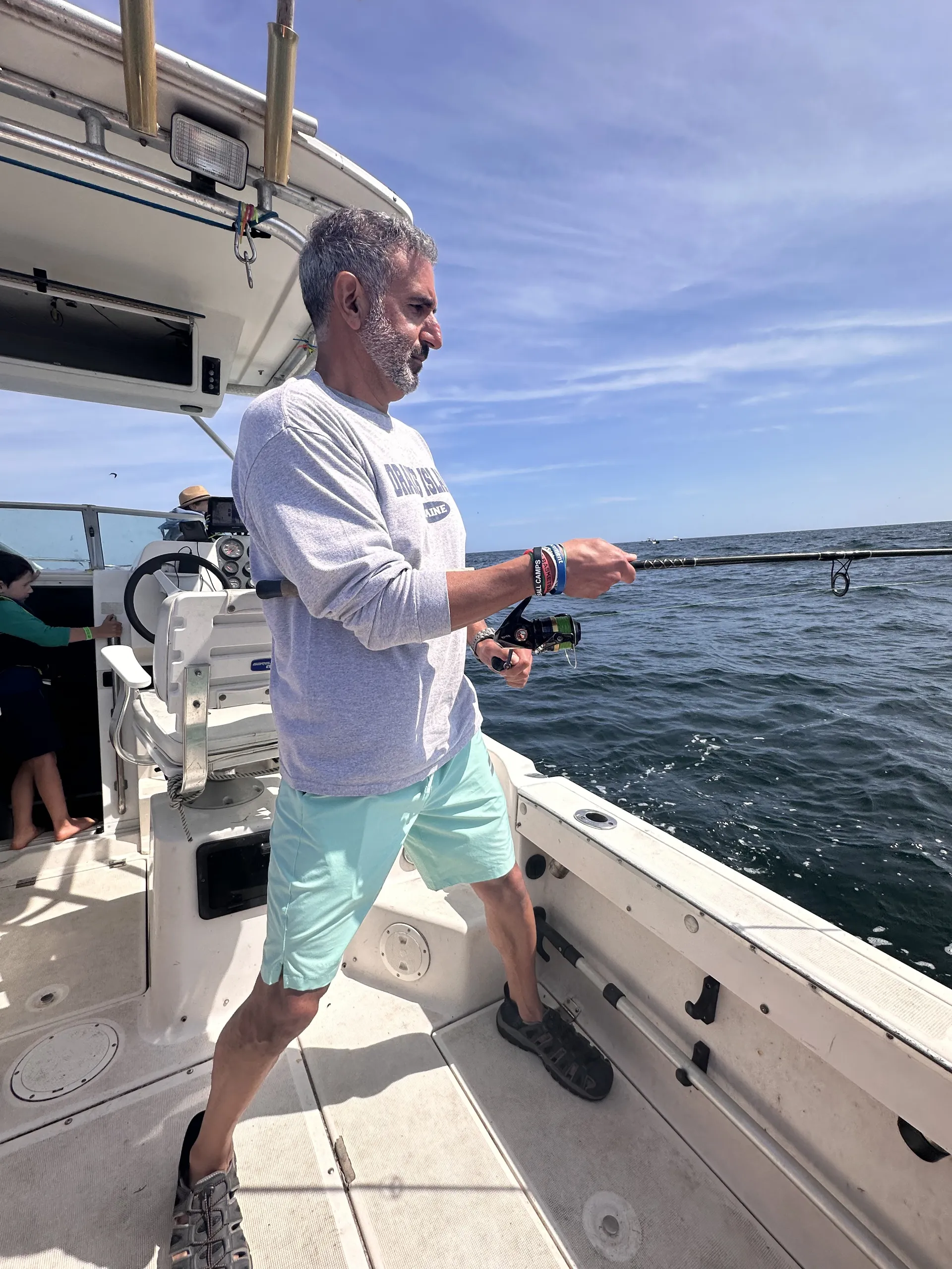 The Perfect All-Purpose Boat for families & friends (6 people MAX)