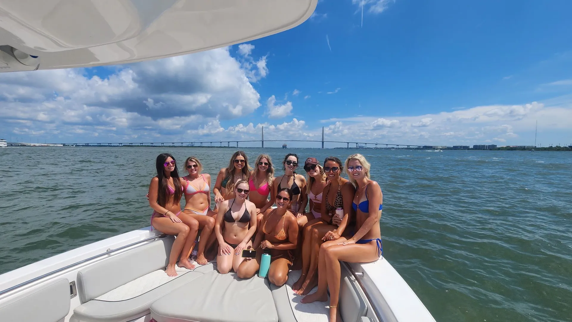 Beautiful 28 foot Center Console 