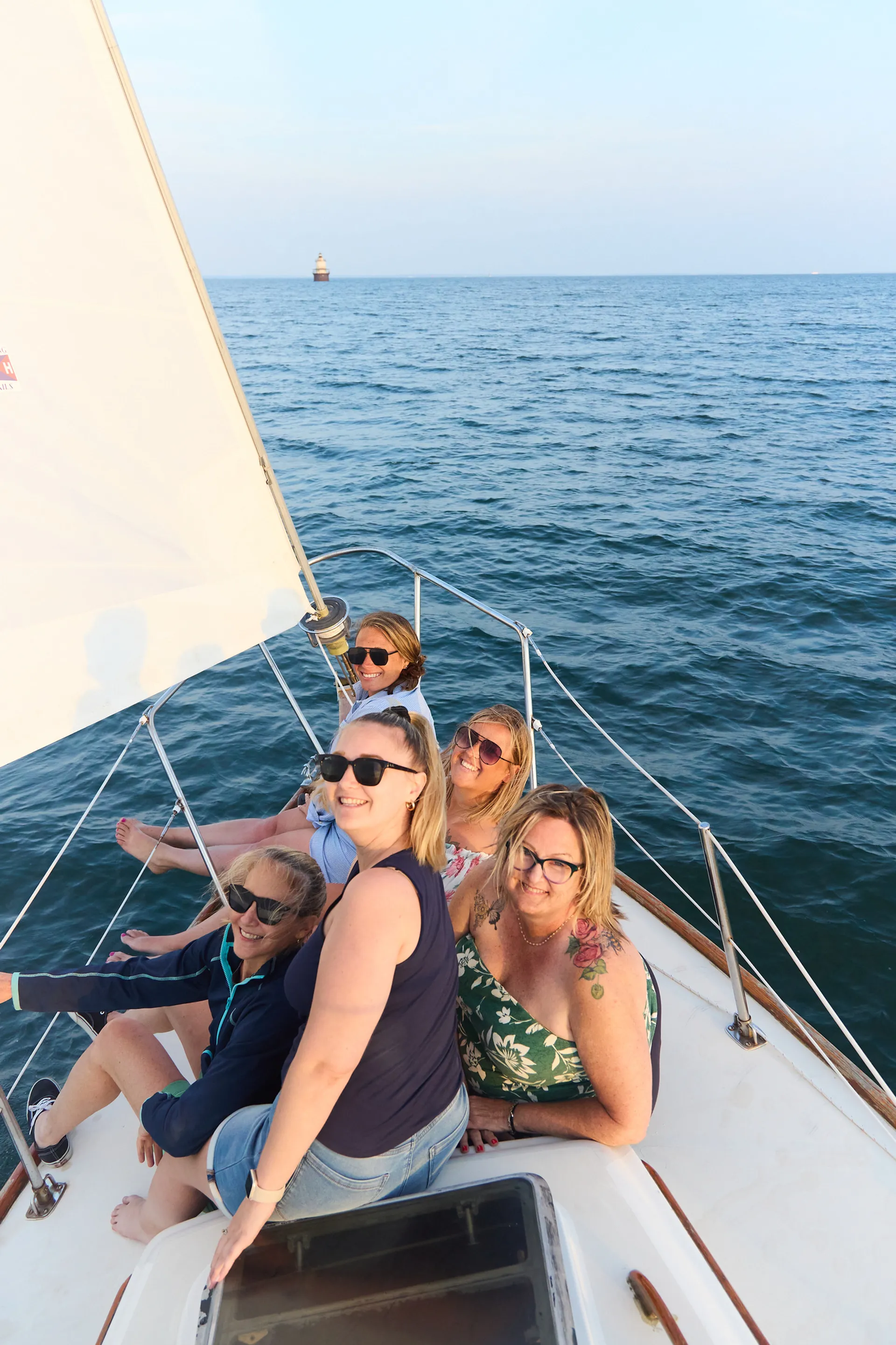 Spend the Day on Buzzards Bay / Pearson 35 Omoo