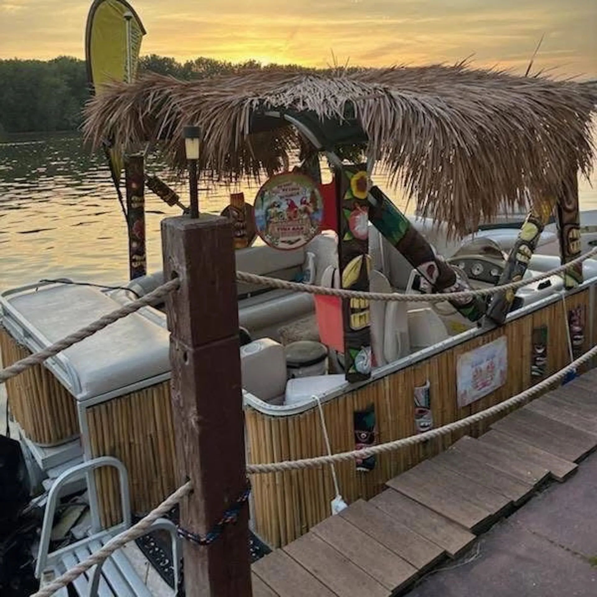 CREST PONTOONS 22 CREST II in Toledo, OH — photo 9