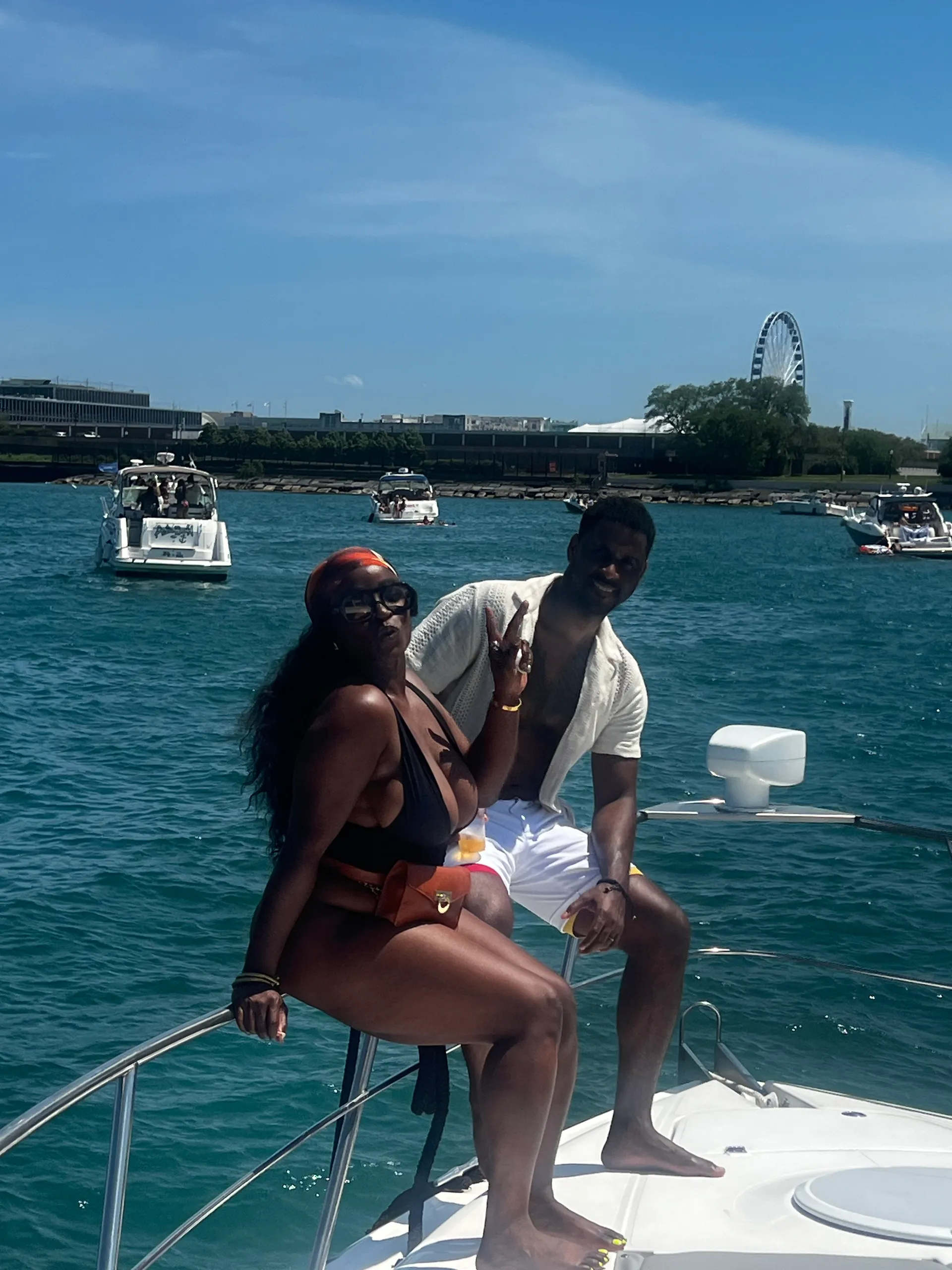 46’ Cruisers yacht with swim platform