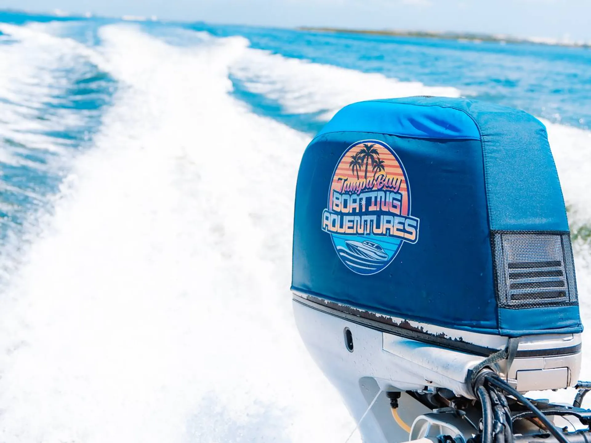 26' Party Deck Boat - Loud Sound System, Comfy Seats, Up to 12 Guests