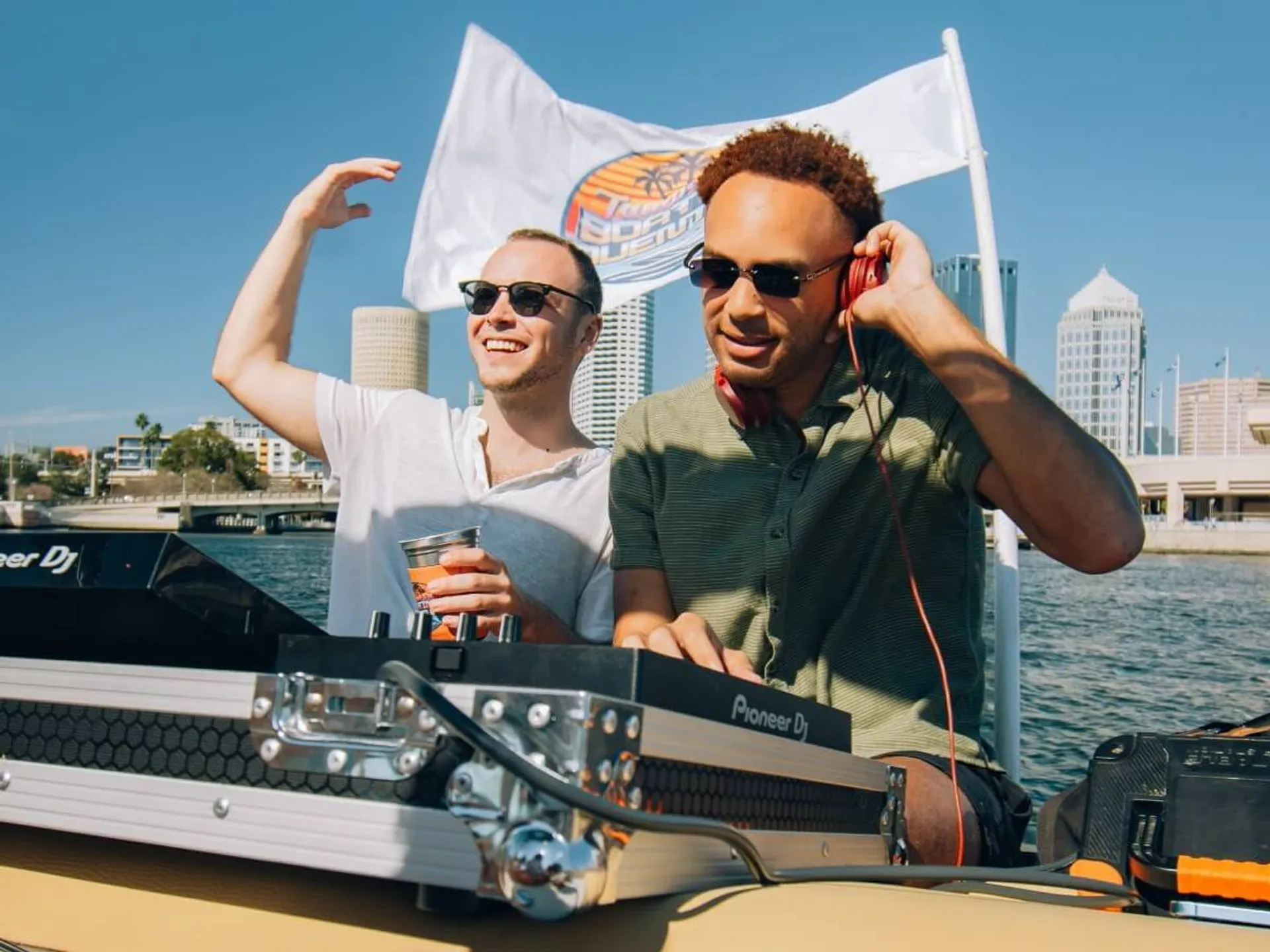 26' Party Deck Boat - Loud Sound System, Comfy Seats, Up to 12 Guests