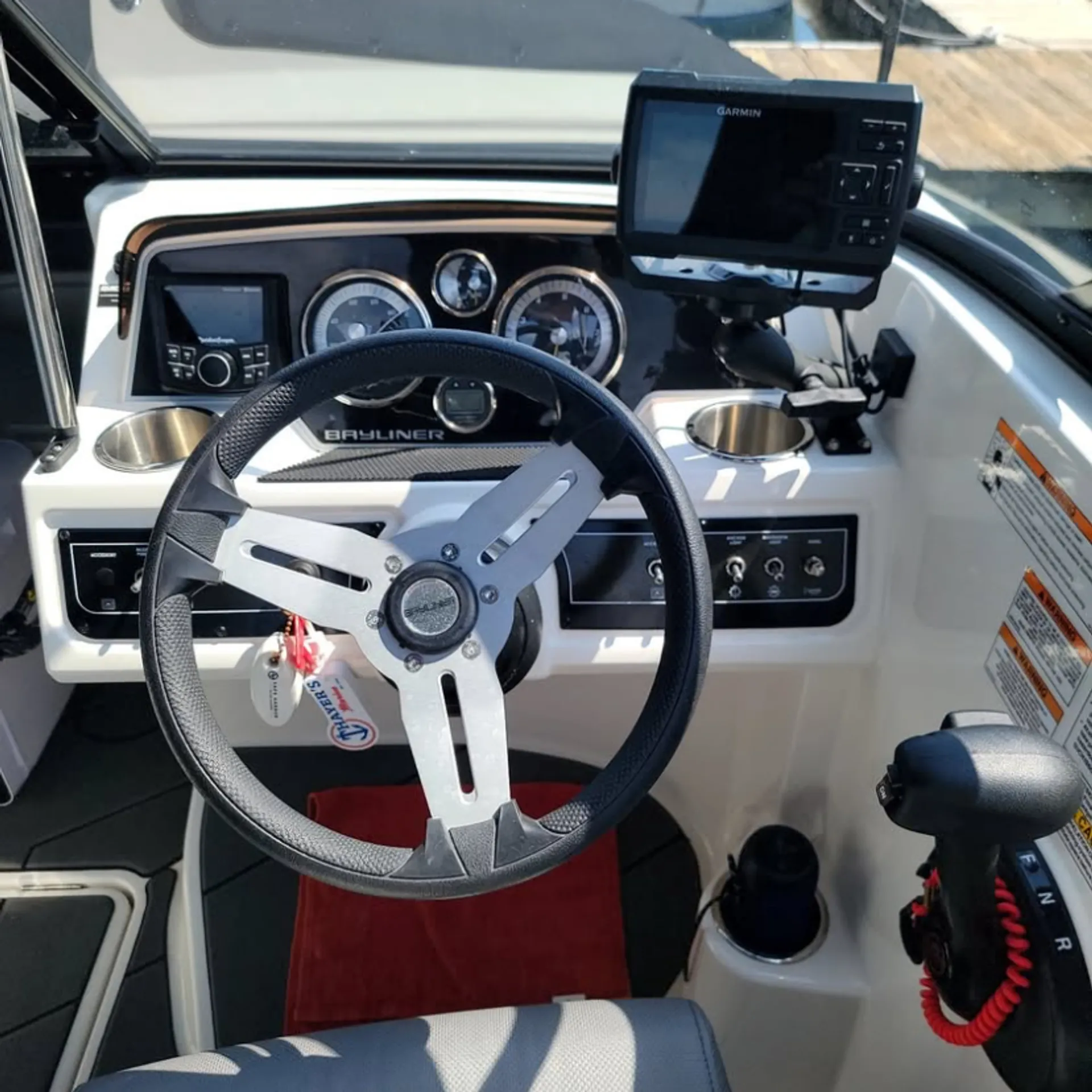 BAYLINER DX2200 in Warwick, RI — photo 5