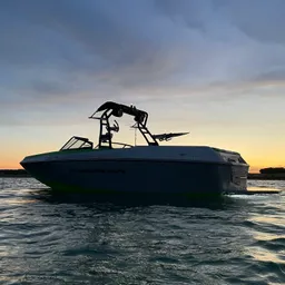 Wake Surf Moomba Max Fits 17 – Lake Austin boat photo