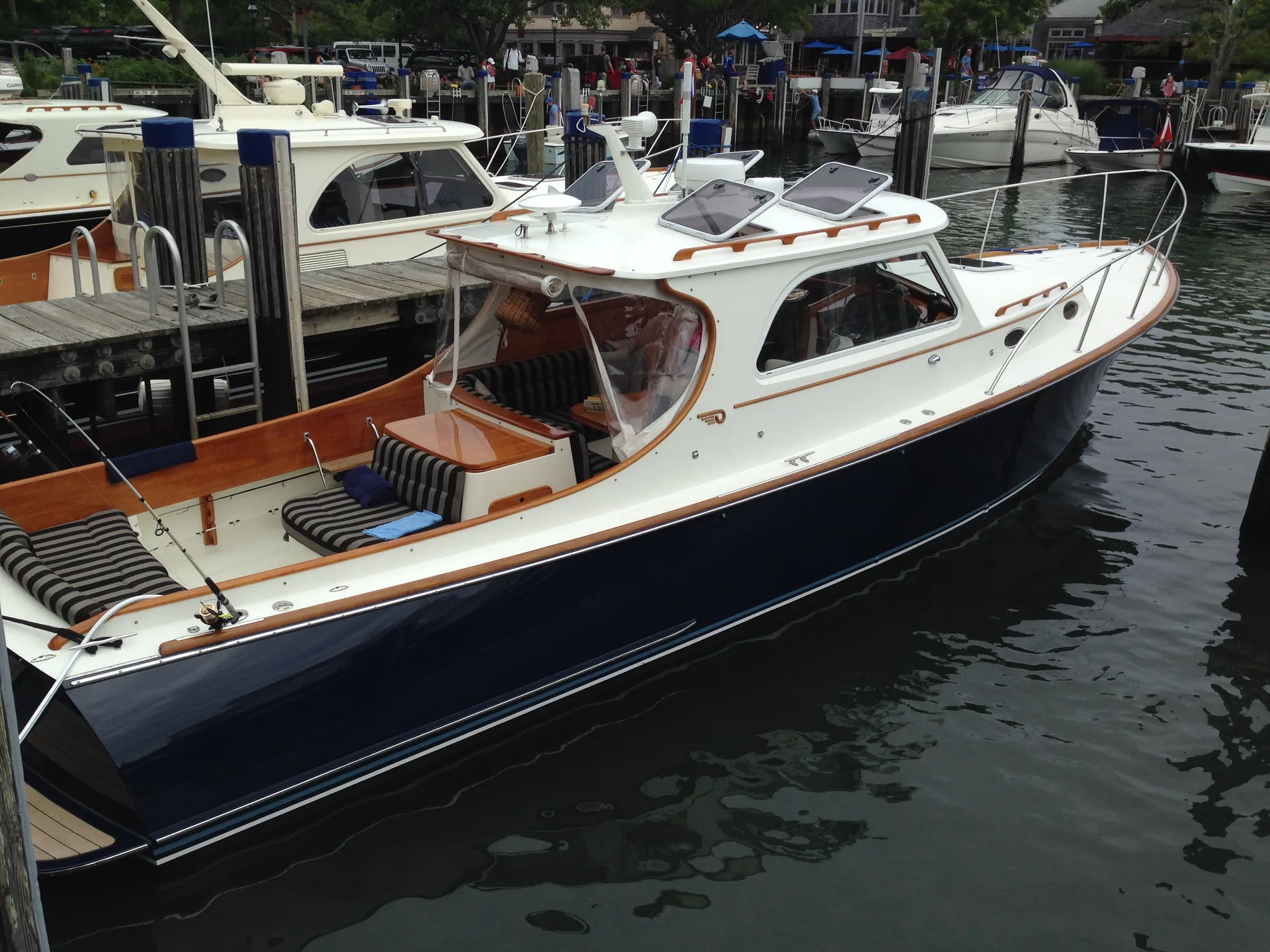 HINCKLEY YACHTS PICNIC BOAT in Orleans, MA — photo 2
