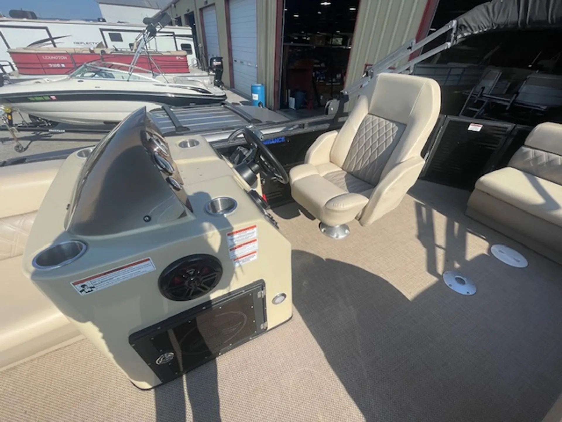 17' FISH SCALLOP SWIM WITH MANATEES