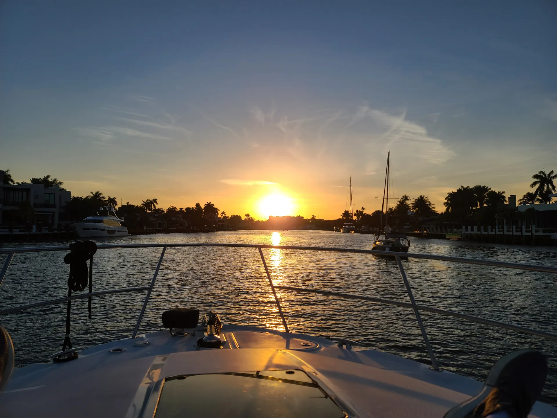 Cruise Fort Lauderdale in Style: Charter This Stunning 45' Sea Ray 