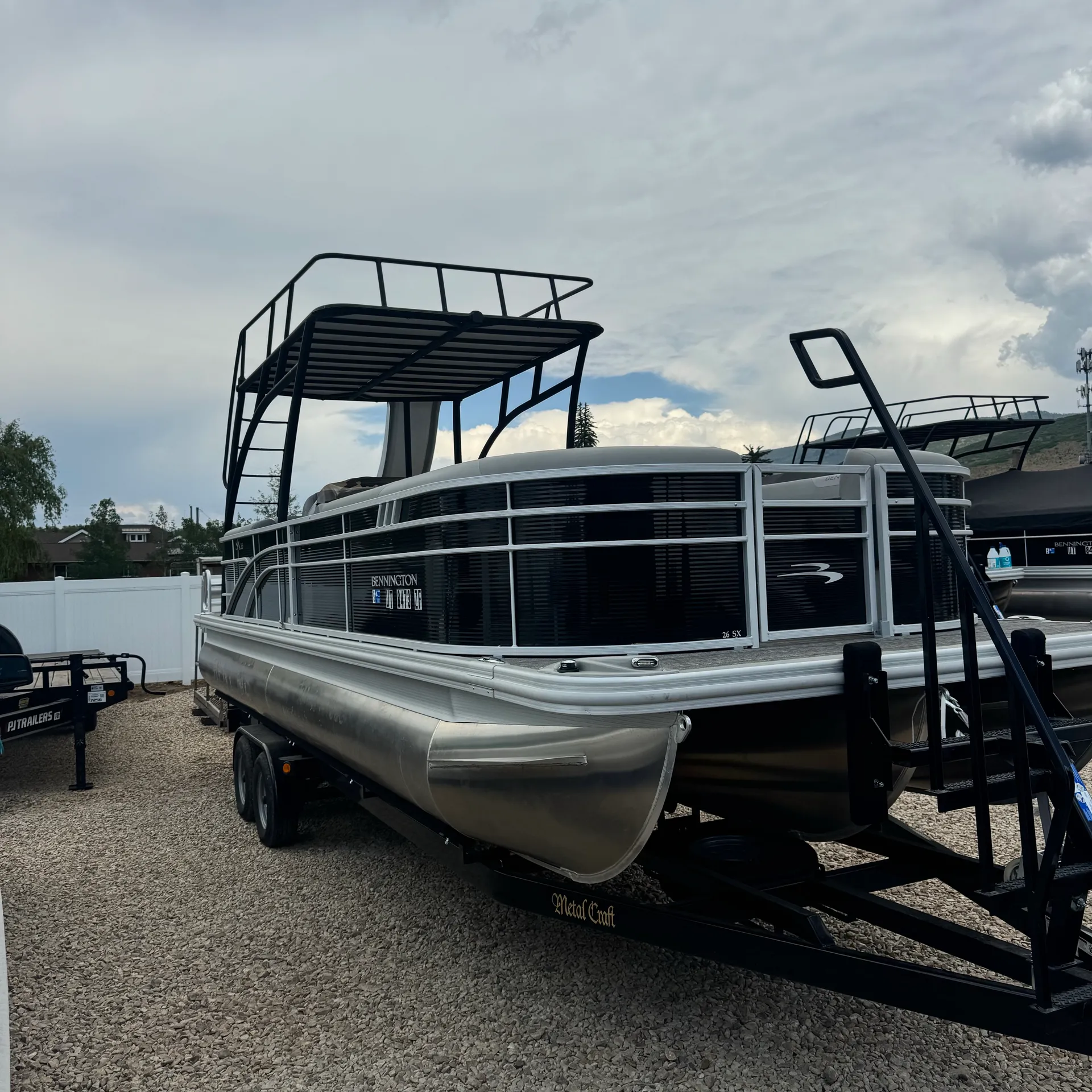 South Bay Pontoons 523 series pontoon  in Morristown, AZ — photo 3