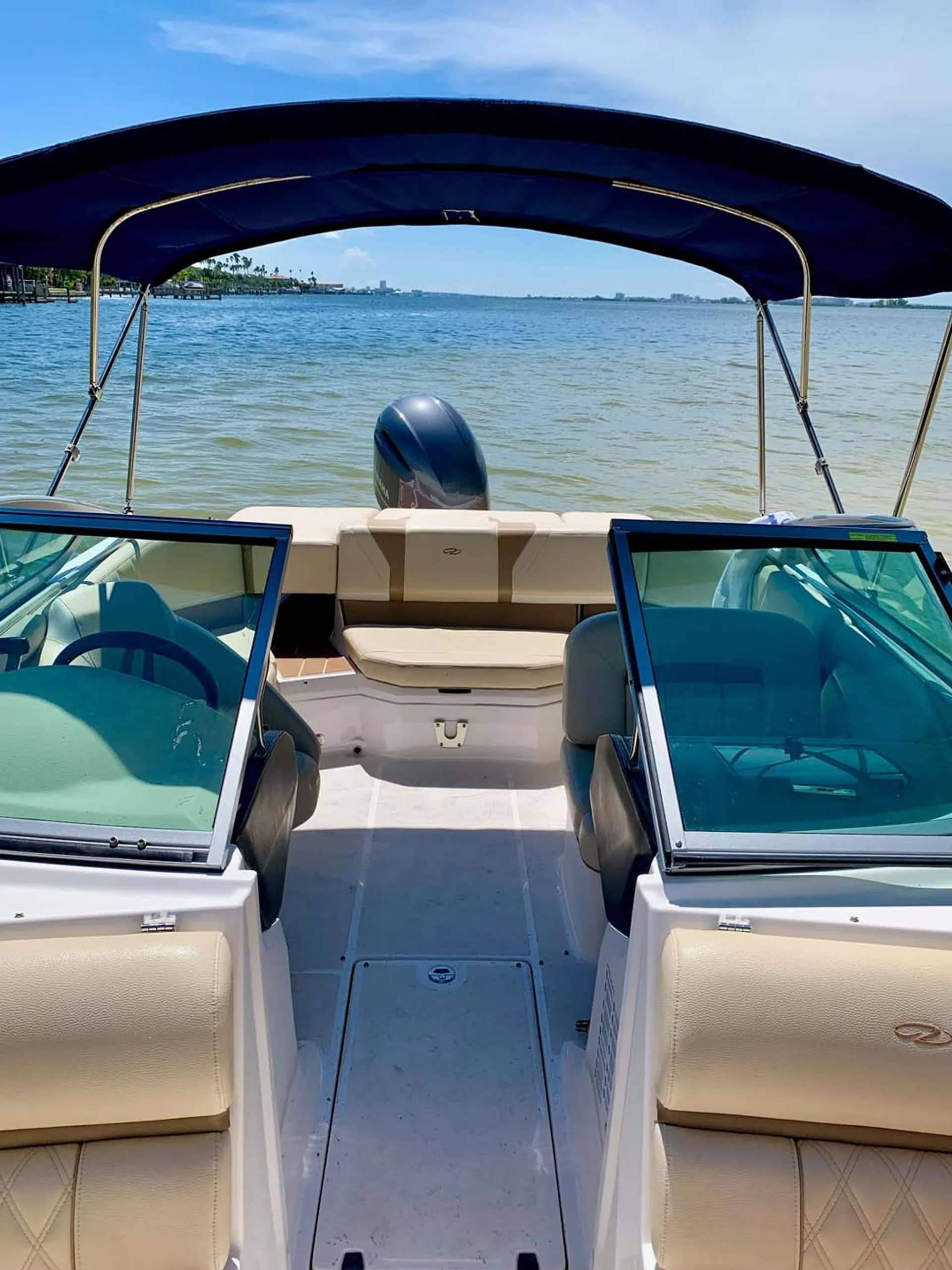 Immaculate and Spacious 21ft Regal OBX Bow Rider 