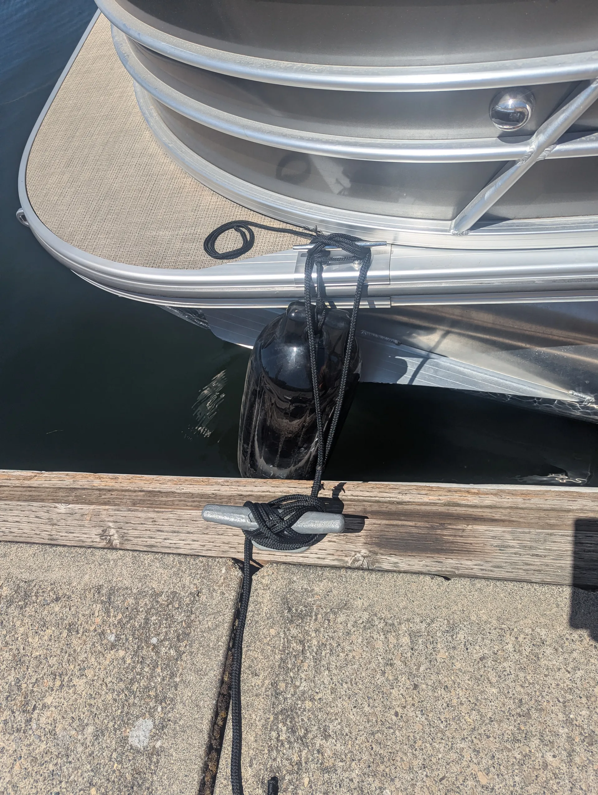 Triton(like new)- 140hp outboard