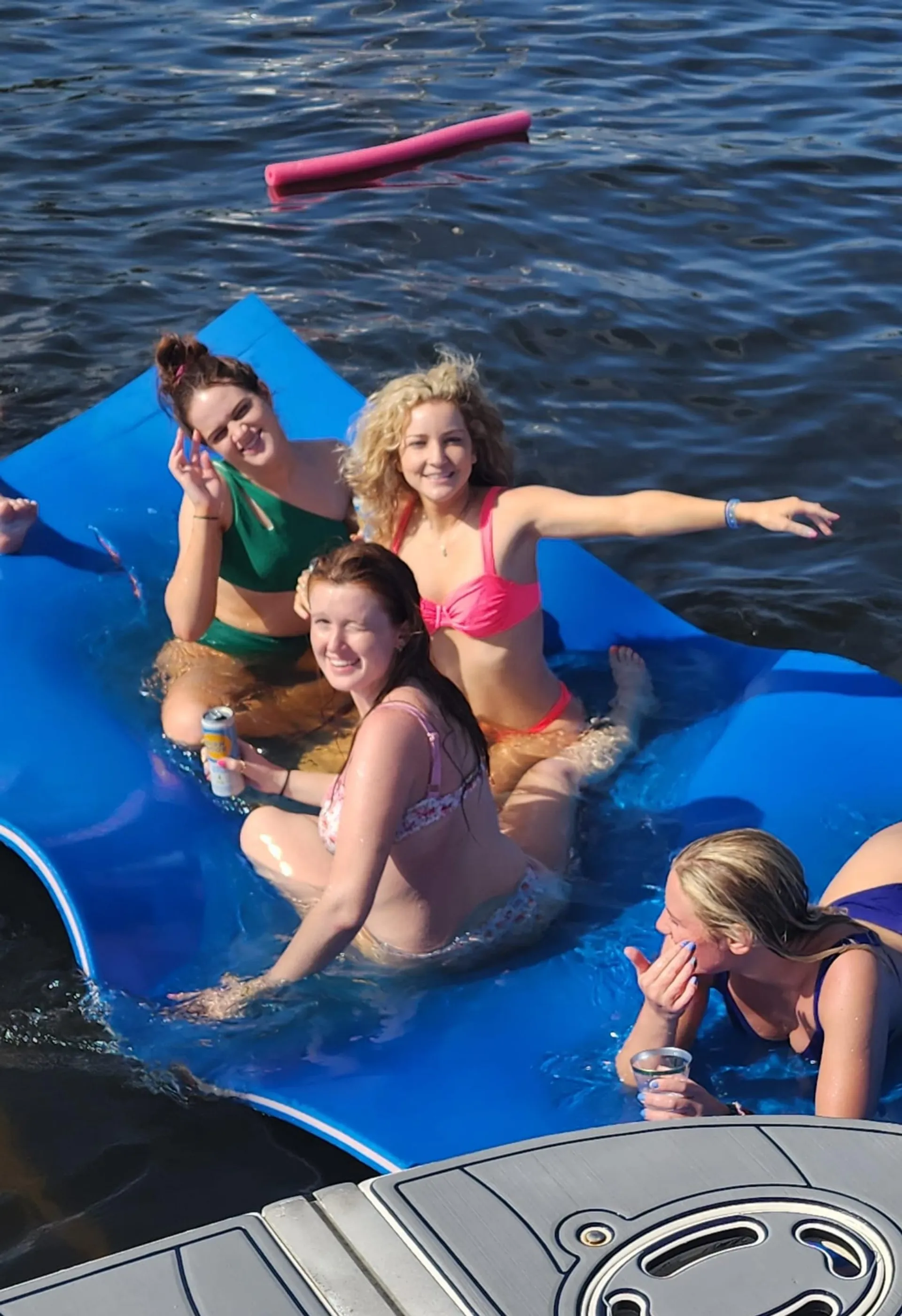 Cruise Fort Lauderdale in Style: Charter This Stunning 45' Sea Ray 