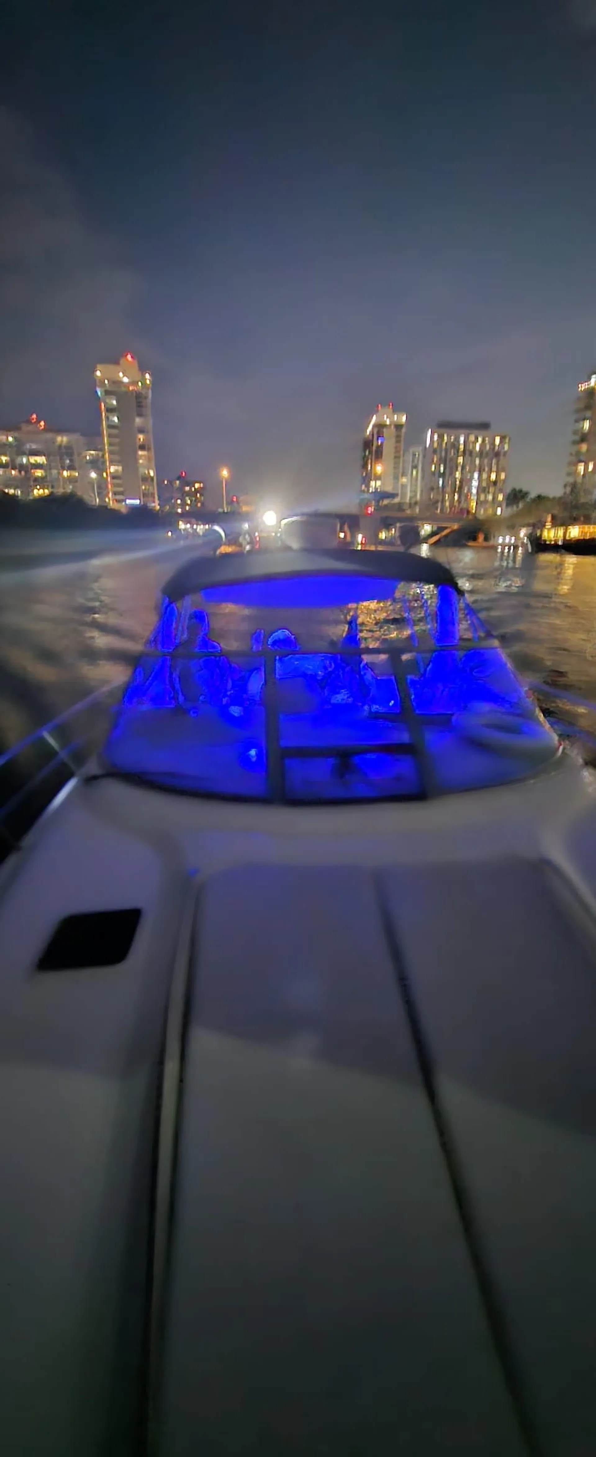 Cruise Fort Lauderdale in Style: Charter This Stunning 45' Sea Ray 