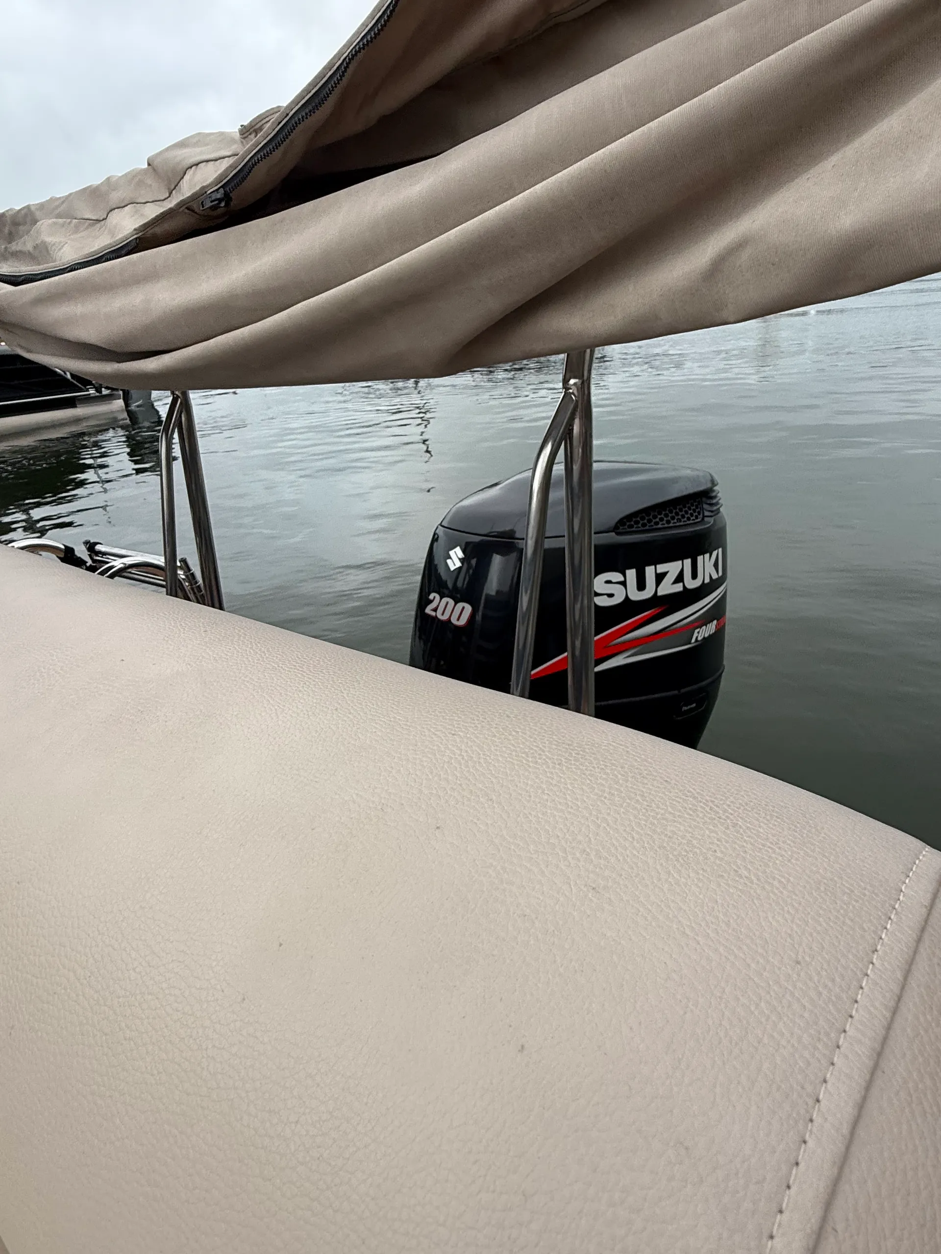 Top-Tier Tritoon Fun, Crest Caribbean 250SL on Lanier! 