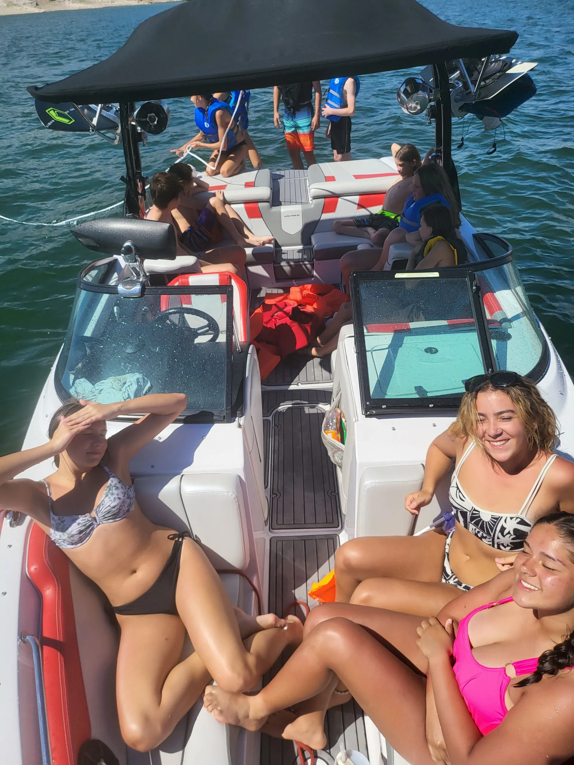 Learn to wake or just enjoy Lake Pleasant. You'll love the EDventure!