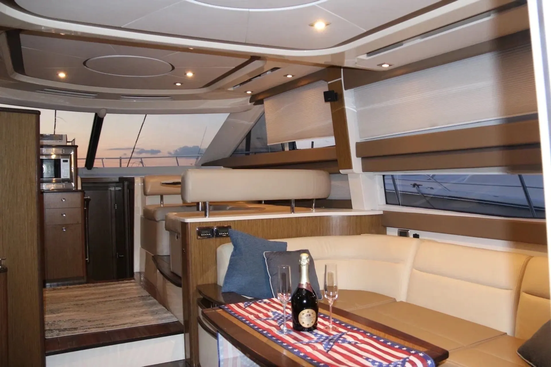 NYC’s BEST 50ft LUXURY MERIDIAN YACHT!!! WITH SEAKEEPER STABILIZER 
