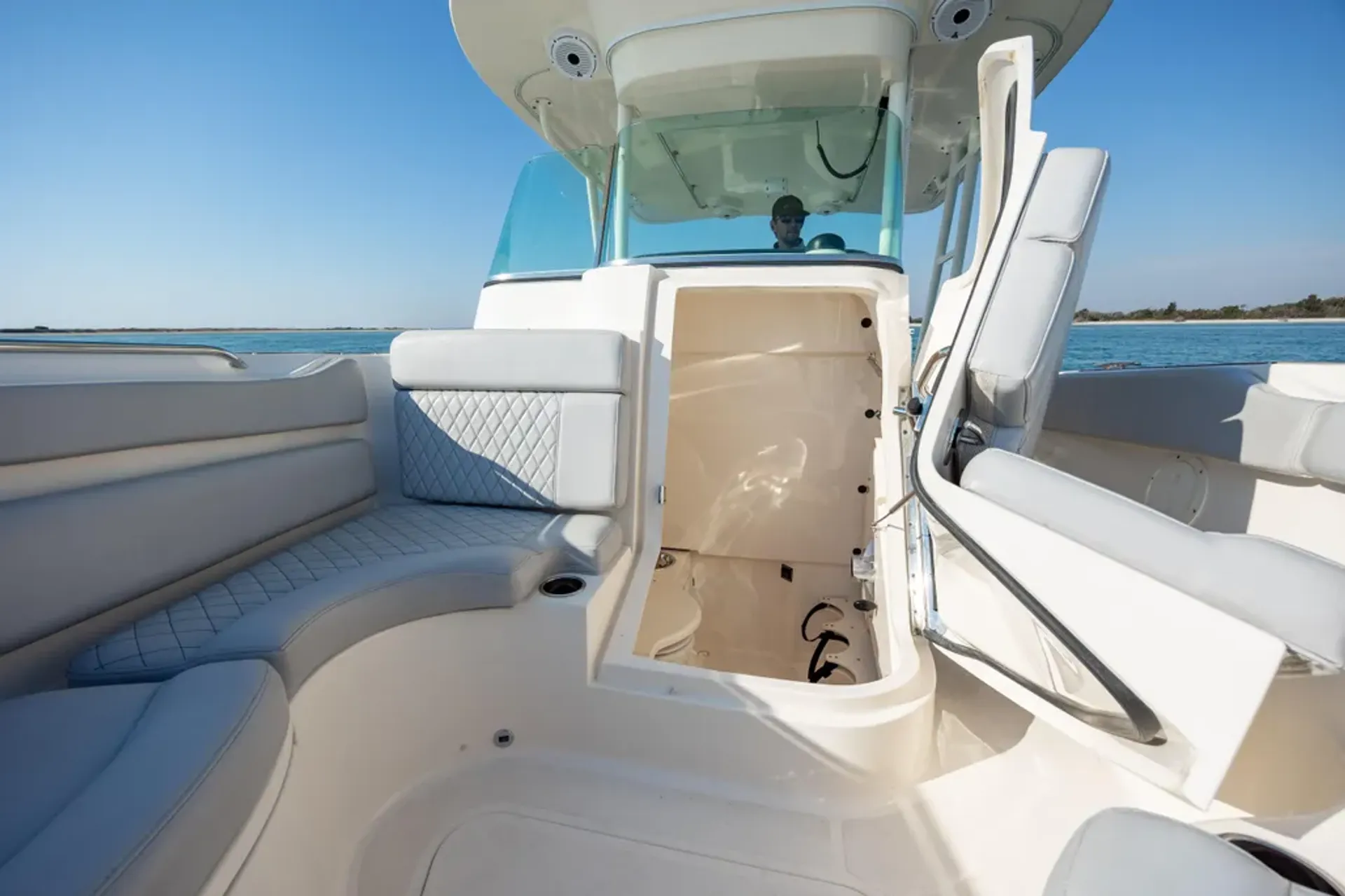 PURSUIT ST310 SPORT W/2-F300HP in Newport, RI — photo 8