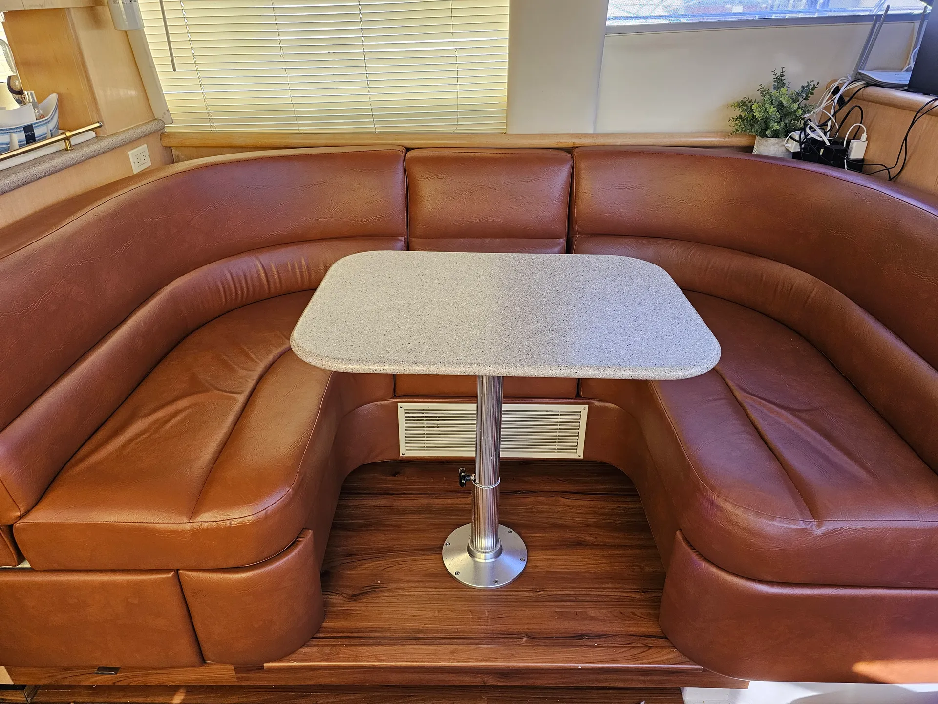 Good Girl - 50' Carver Cockpit Motoryacht