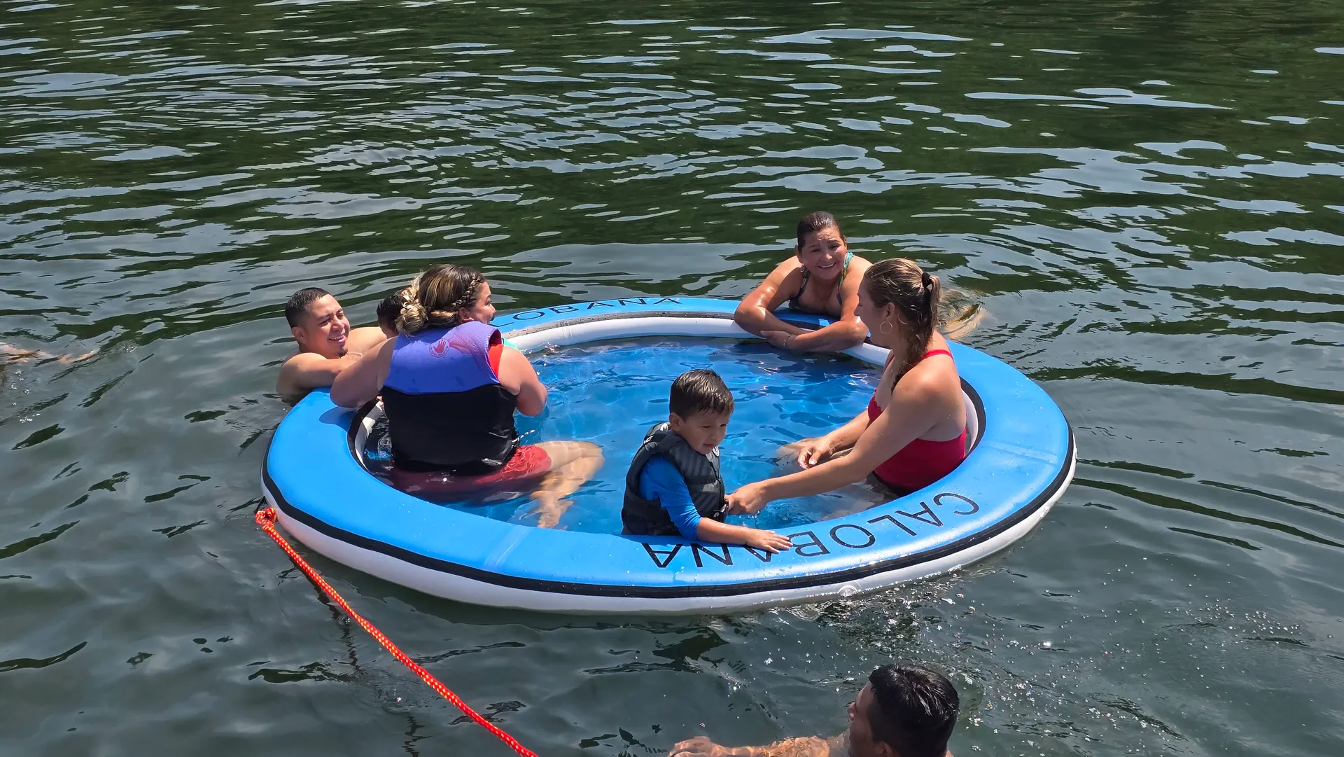 Where Summer Memories Are Made  - Beautiful, Clean 26 Foot Cruiser