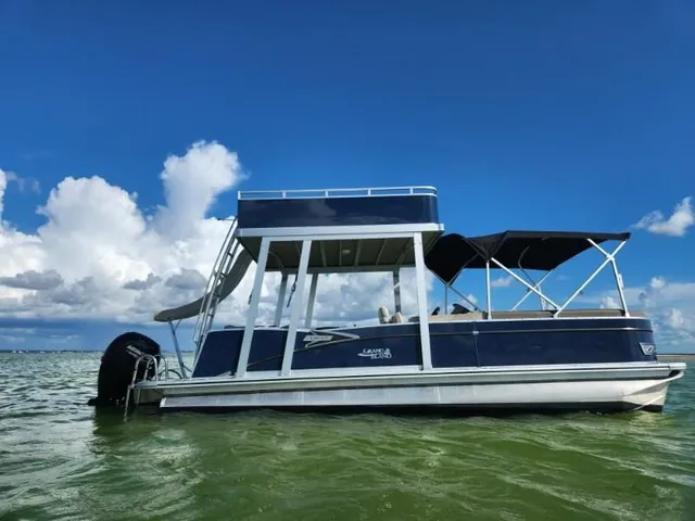 Rent a TAHOE PONTOONS pontoon in Clearwater, FL near me