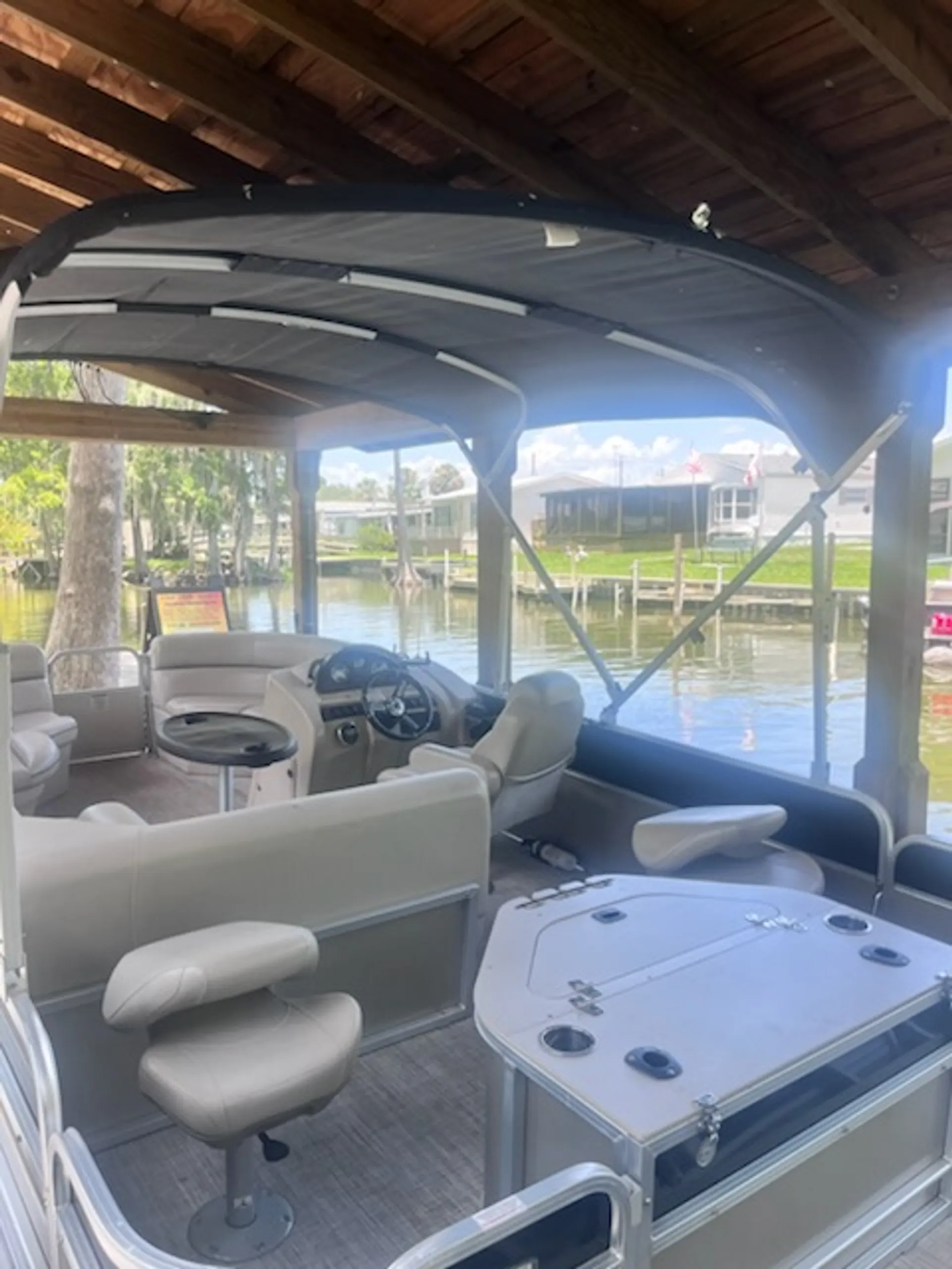 Pontoon FUN in Downtown Tavares on the Harris Chain of Lakes