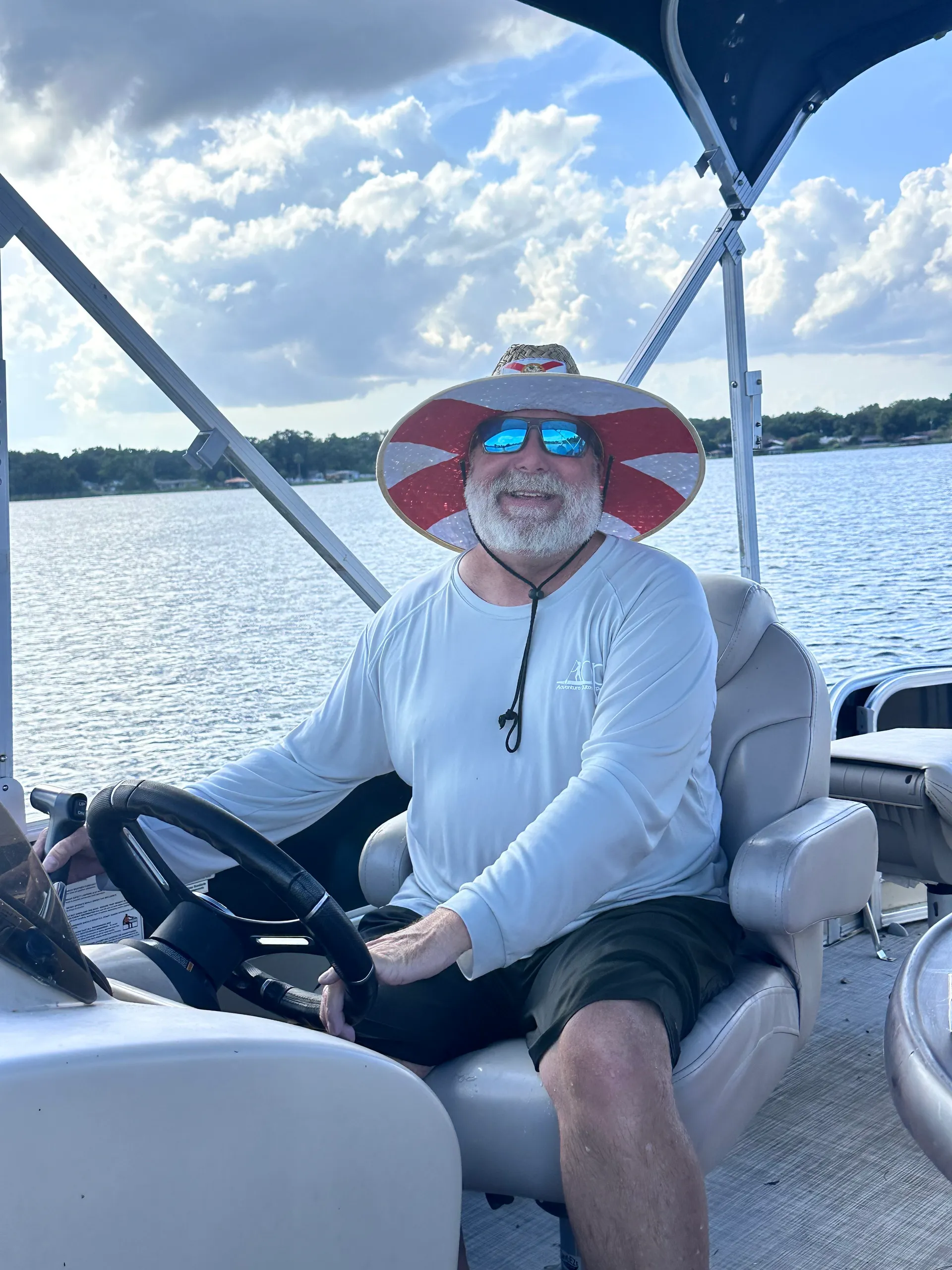 Pontoon FUN in Downtown Tavares on the Harris Chain of Lakes