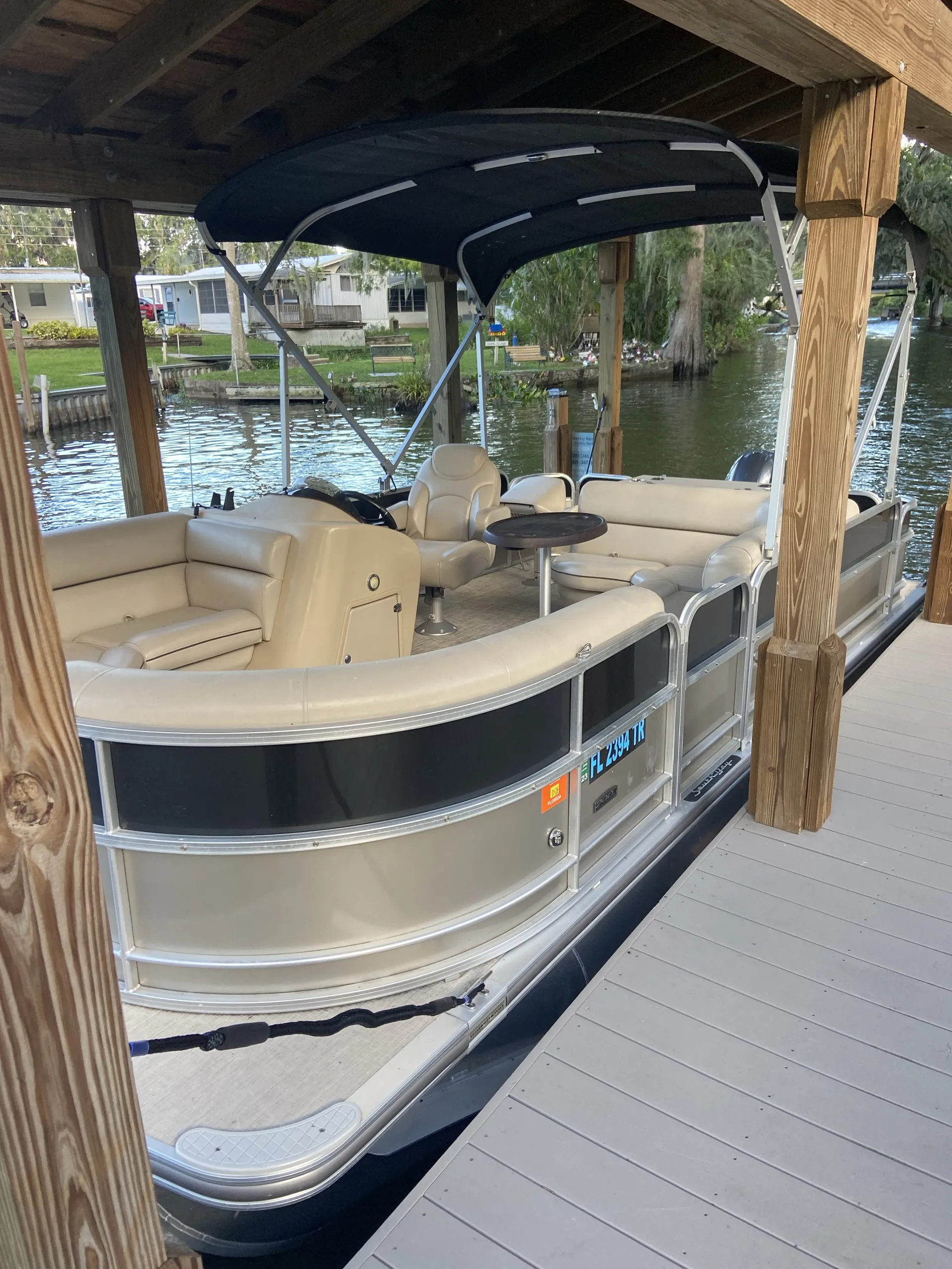 Pontoon FUN in Downtown Tavares on the Harris Chain of Lakes