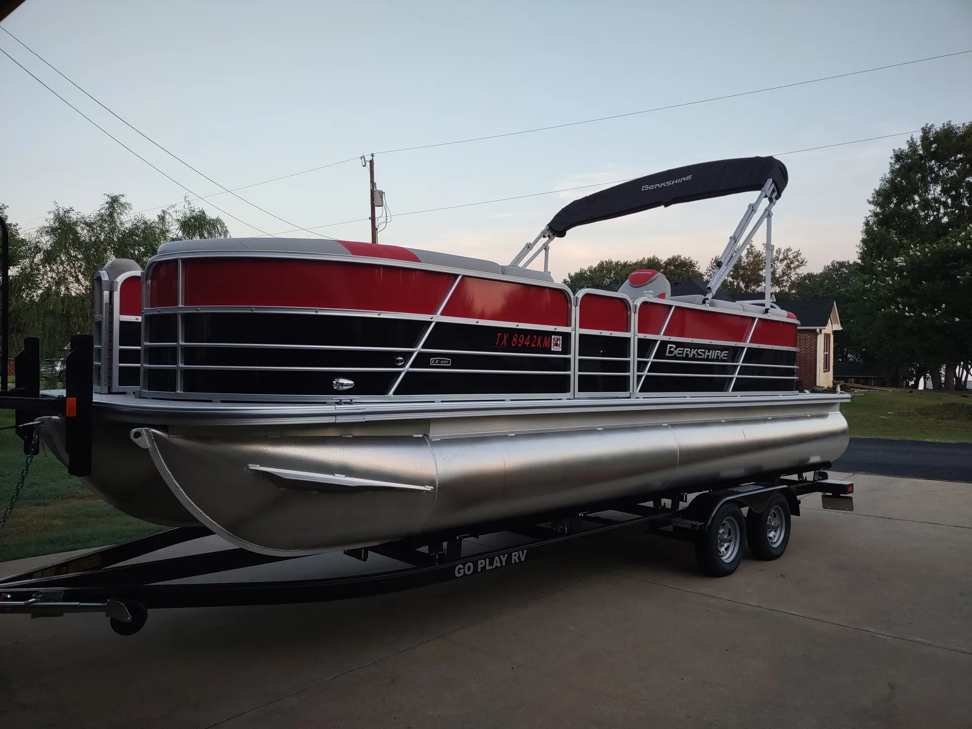 BERKSHIRE PONTOONS 24RFX LE in Flint, TX — photo 2