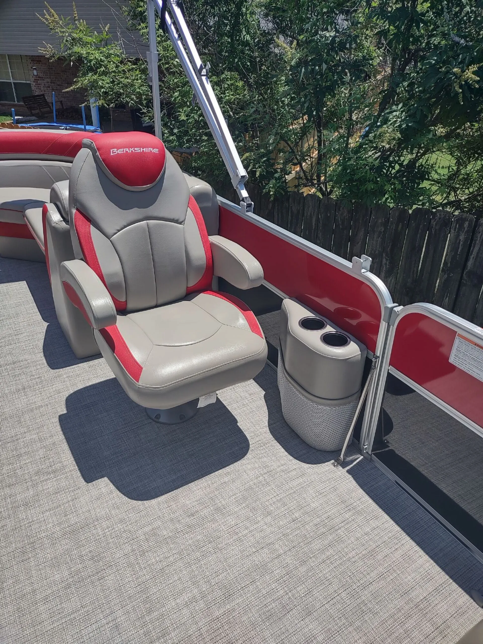 BERKSHIRE PONTOONS 24RFX LE in Flint, TX — photo 6
