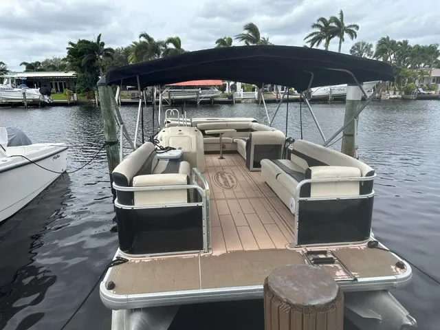 Rent a Godfrey Pontoon Boats pontoon in Pompano Beach, FL near me