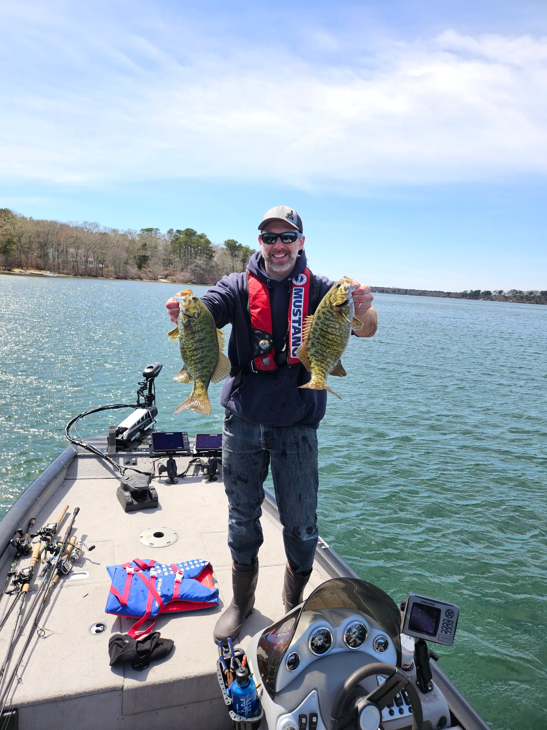 2008 Smokercraft 18ft Aluminum Bassboat- with 24VDC Ultrex and Sonar