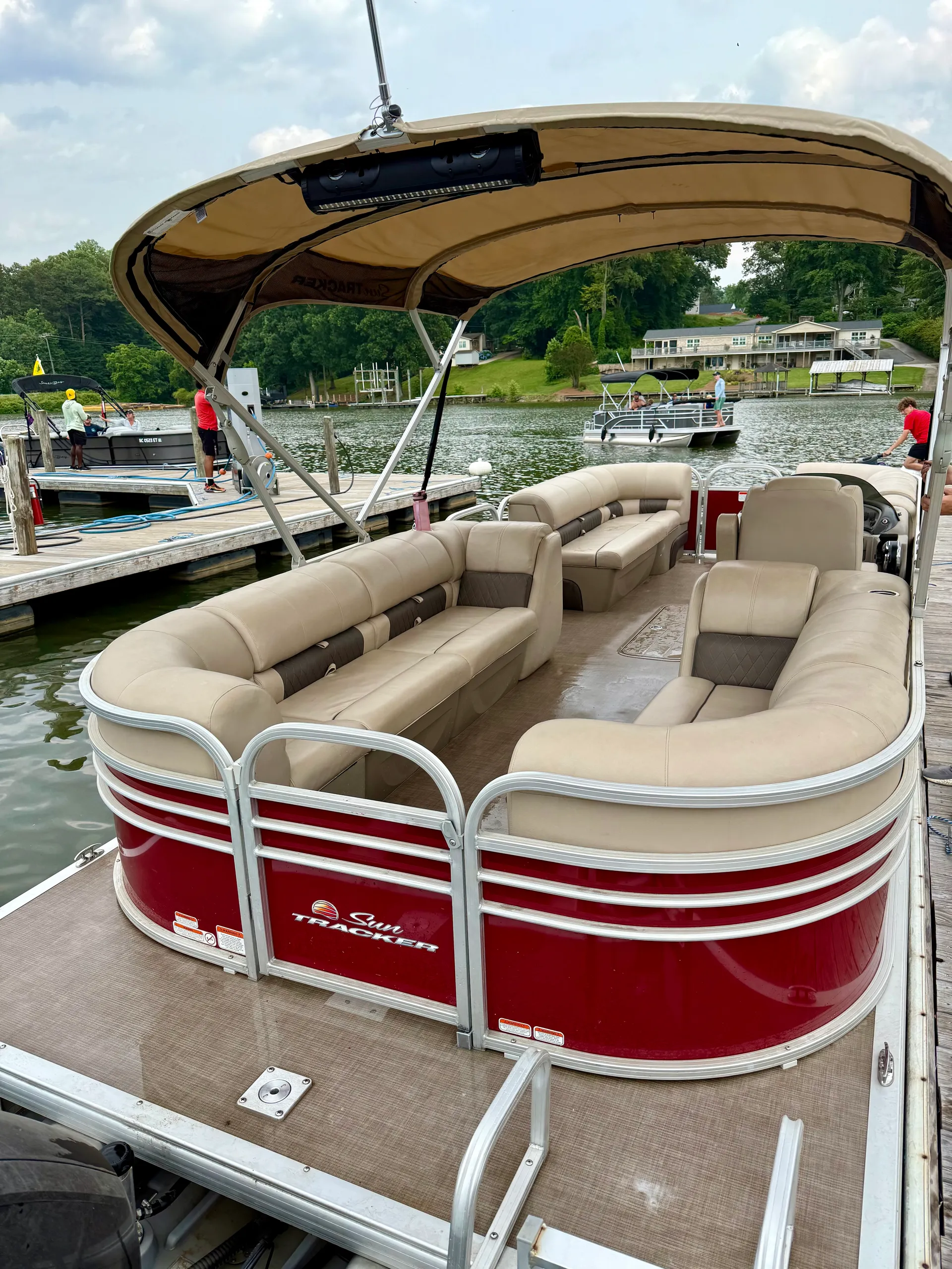 SUN TRACKER PARTY BARGE 22 XP3 in Troutman, NC — photo 3