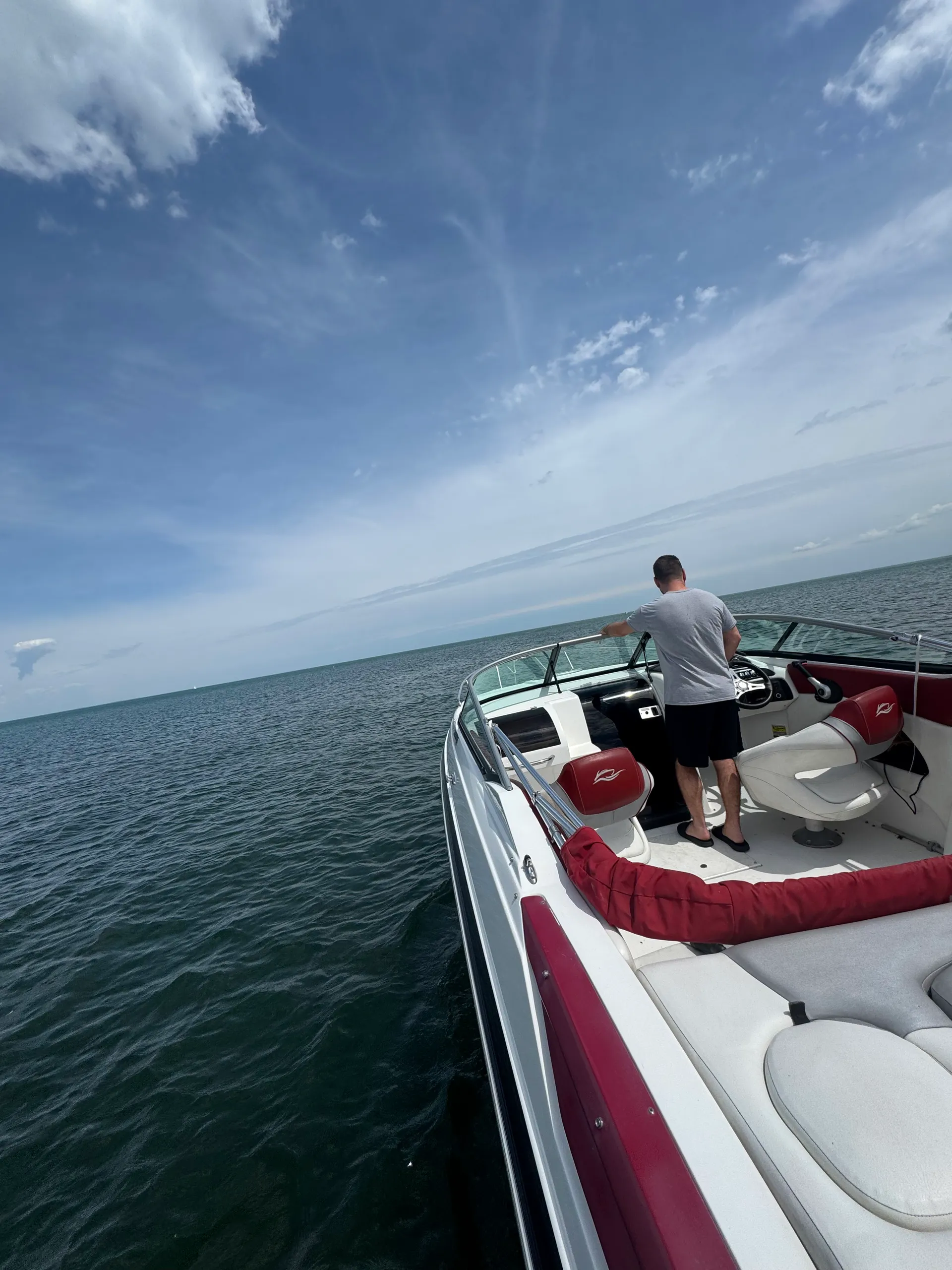 Rinker Boats 23qx in St. Clair Shores, MI — photo 2