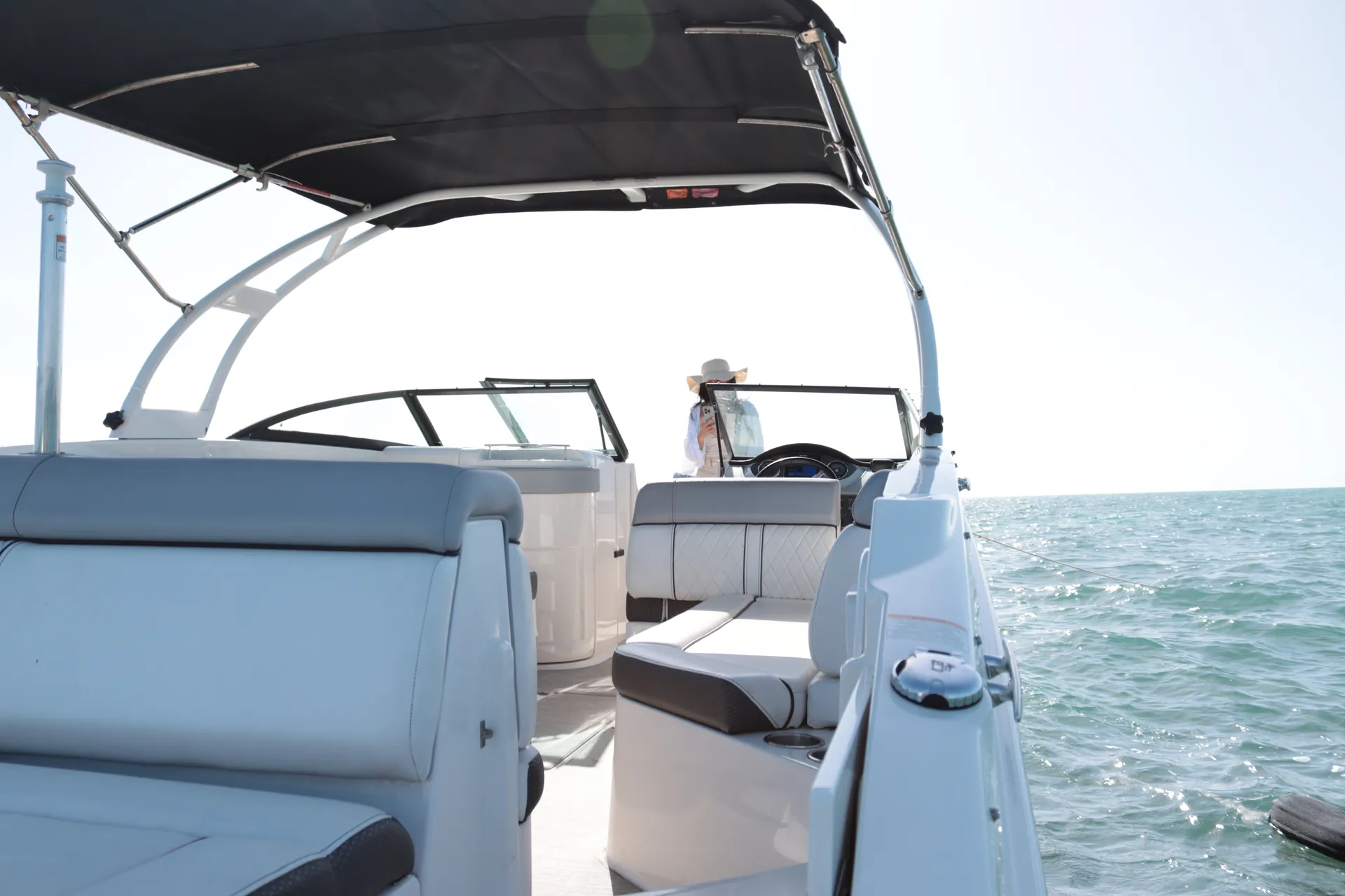 Charter a Luxury Day on the Water – Sea Ray SDX 27 in Miami