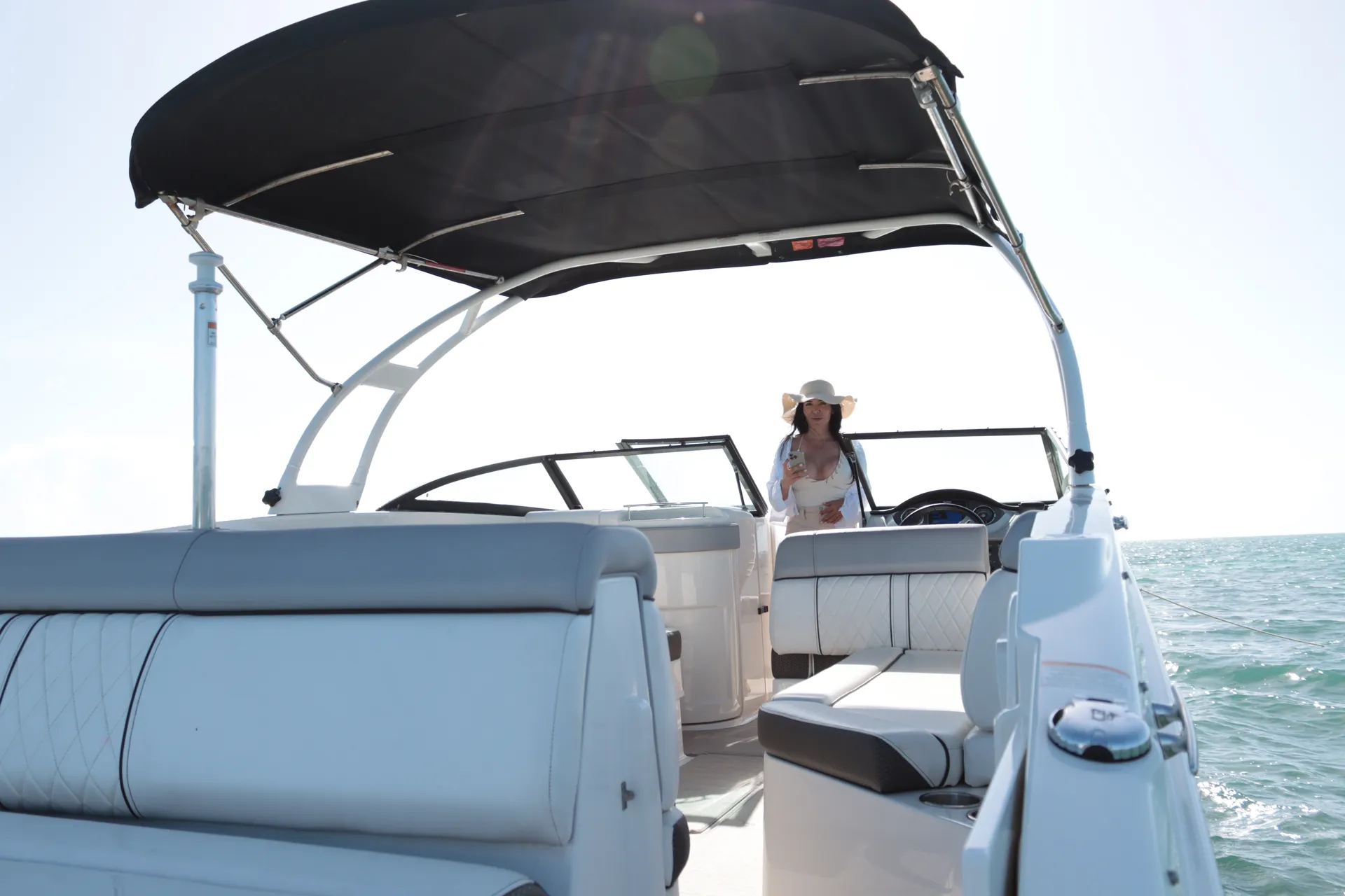 Charter a Luxury Day on the Water – Sea Ray SDX 27 in Miami