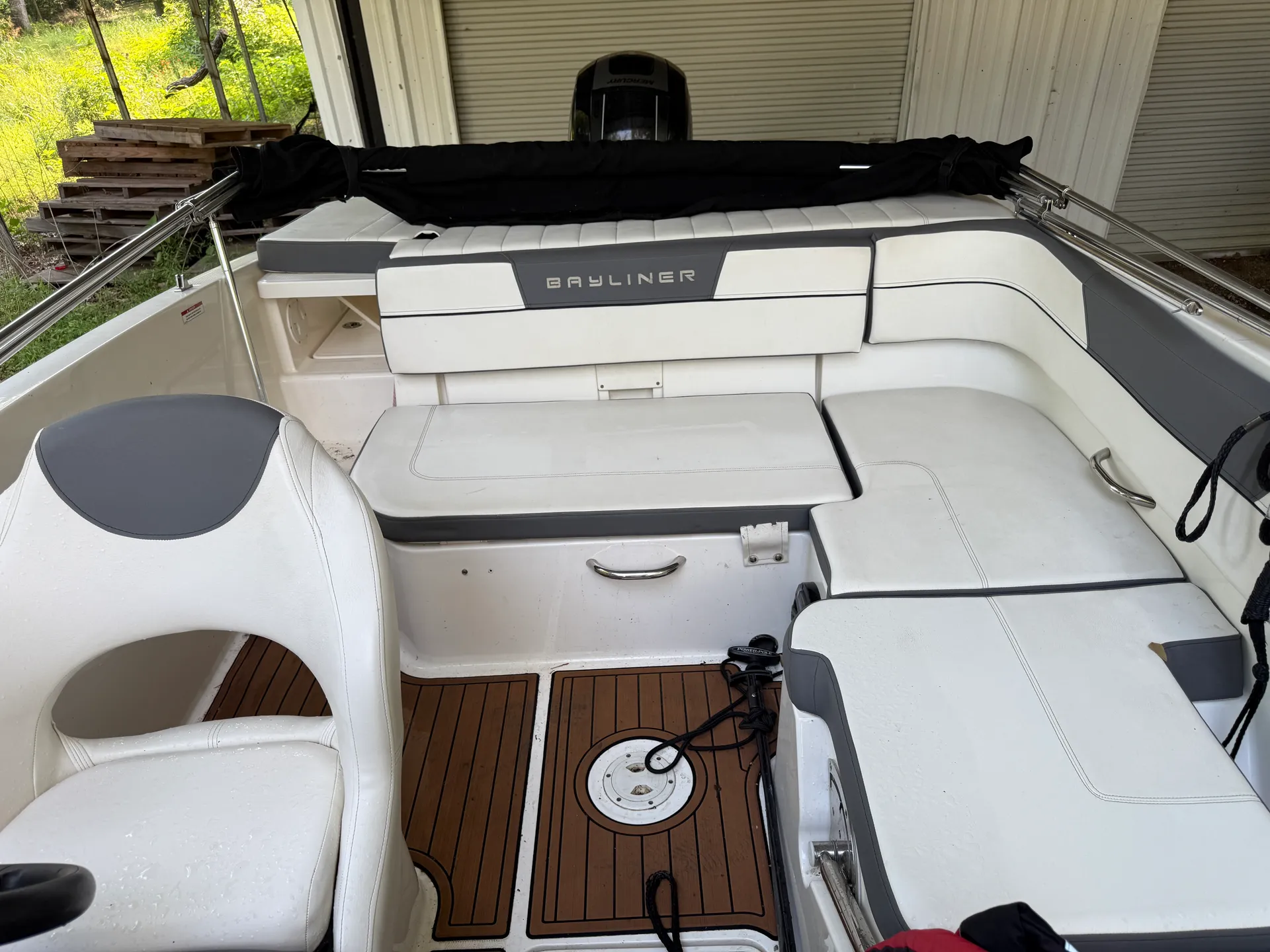 2017 Bayliner VR5 Get On The Lake &amp; GO! 