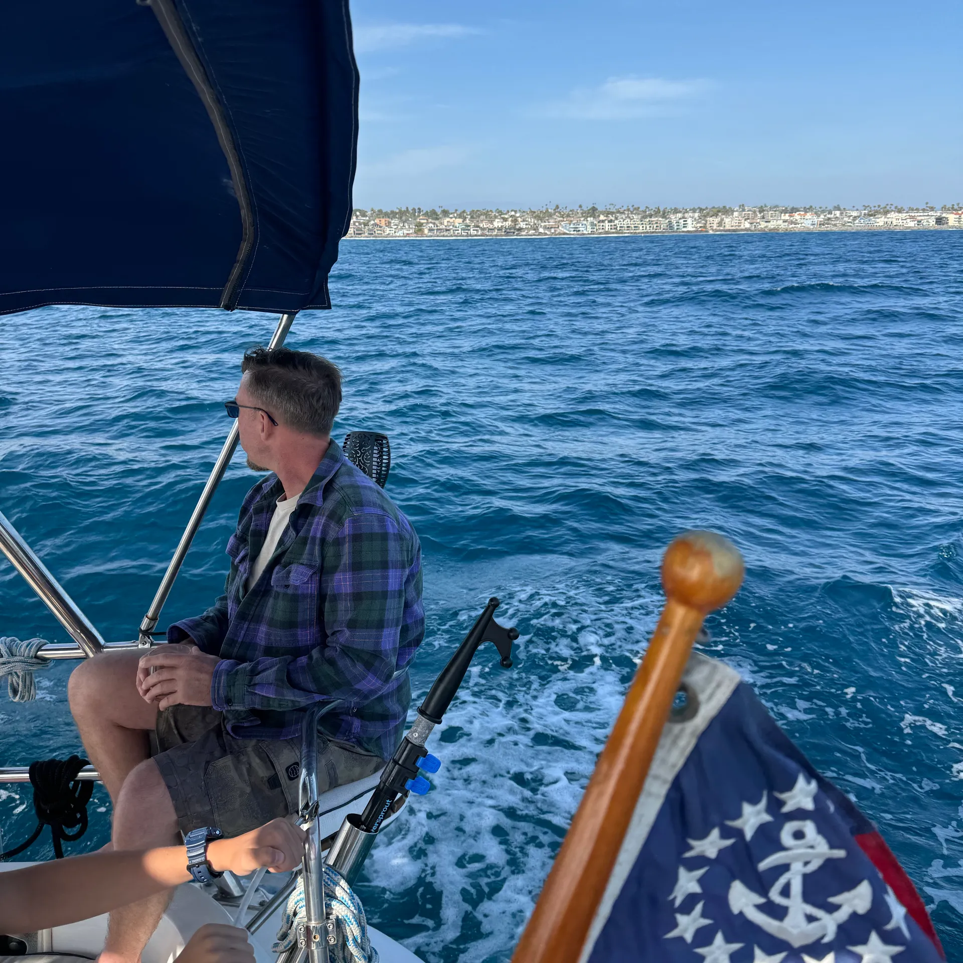 Sail in style on Deja Blue our 36 foot Hunter Yatch 🐬⛵️