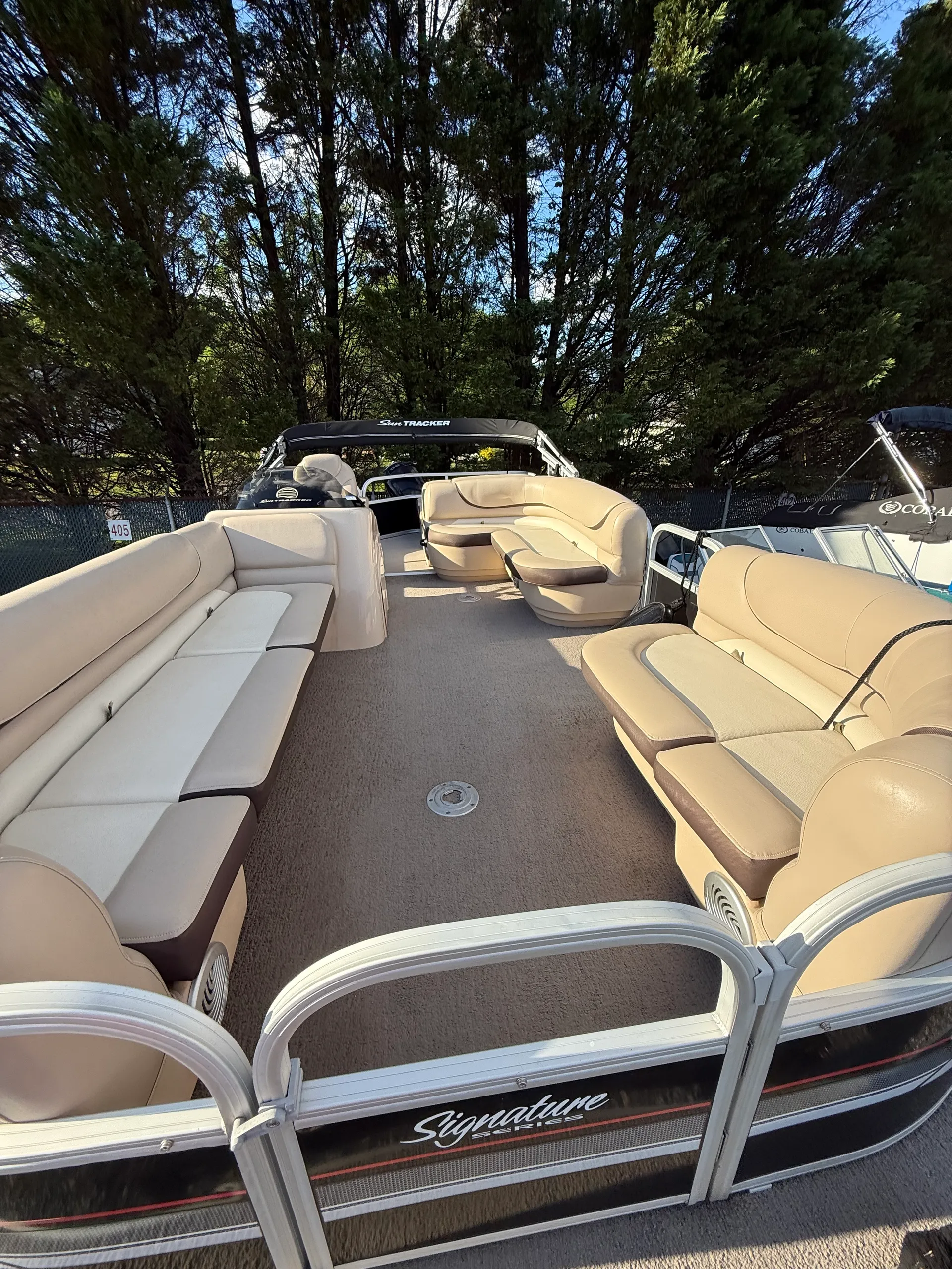 SUN TRACKER BY TRACKER MARINE PARTY BARGE 22 DLX W/90ELPT 4-S in Belmont, NC — photo 4