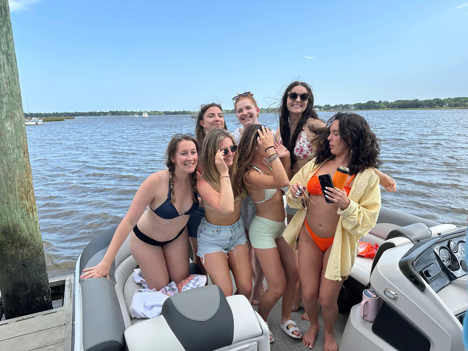 Brand New Beautiful Tritoon, for Partying, Tubing, fishing or relaxing