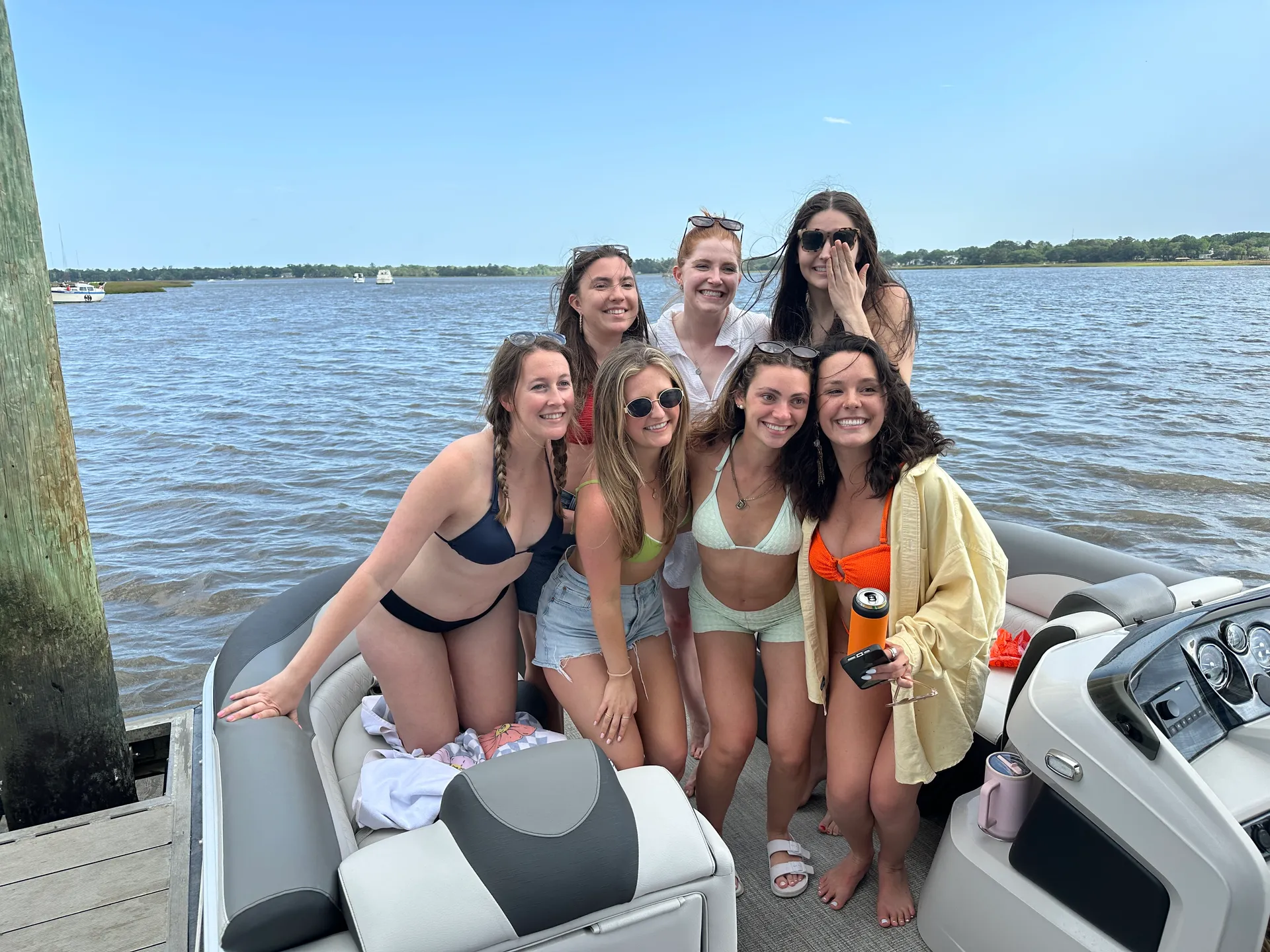 Brand New Beautiful Tritoon, for Partying, Tubing, fishing or relaxing