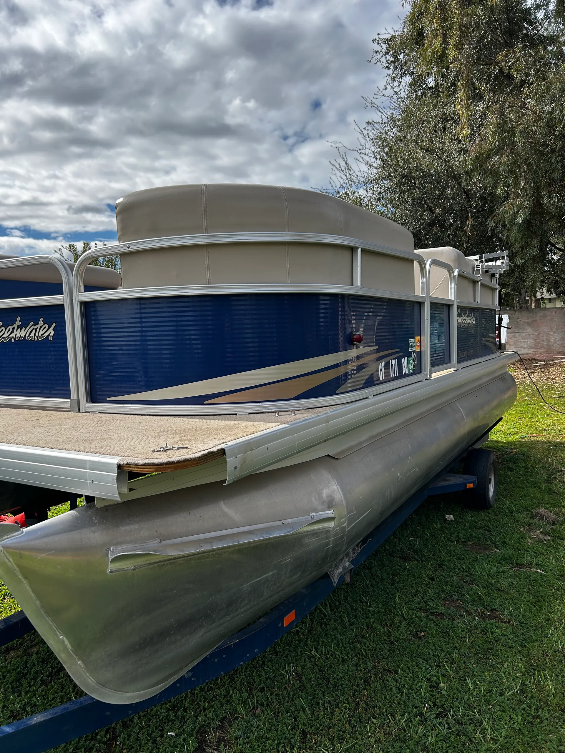 Godfrey Pontoon Boats Sweetwater in Fresno, CA — photo 8