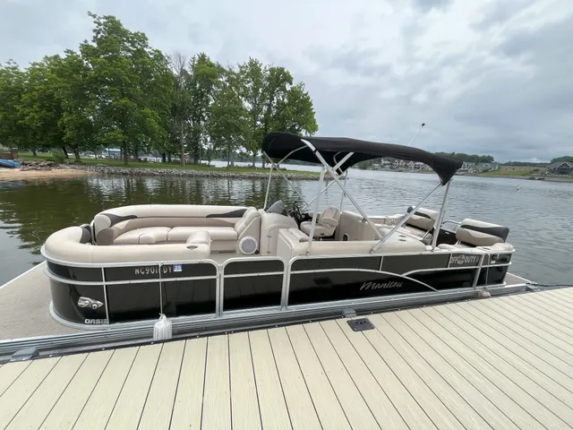 Rent a MANITOU PONTOON pontoon in Lexington, NC near me