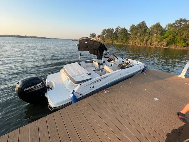 Rent a BAYLINER bow rider in Conroe, TX near me