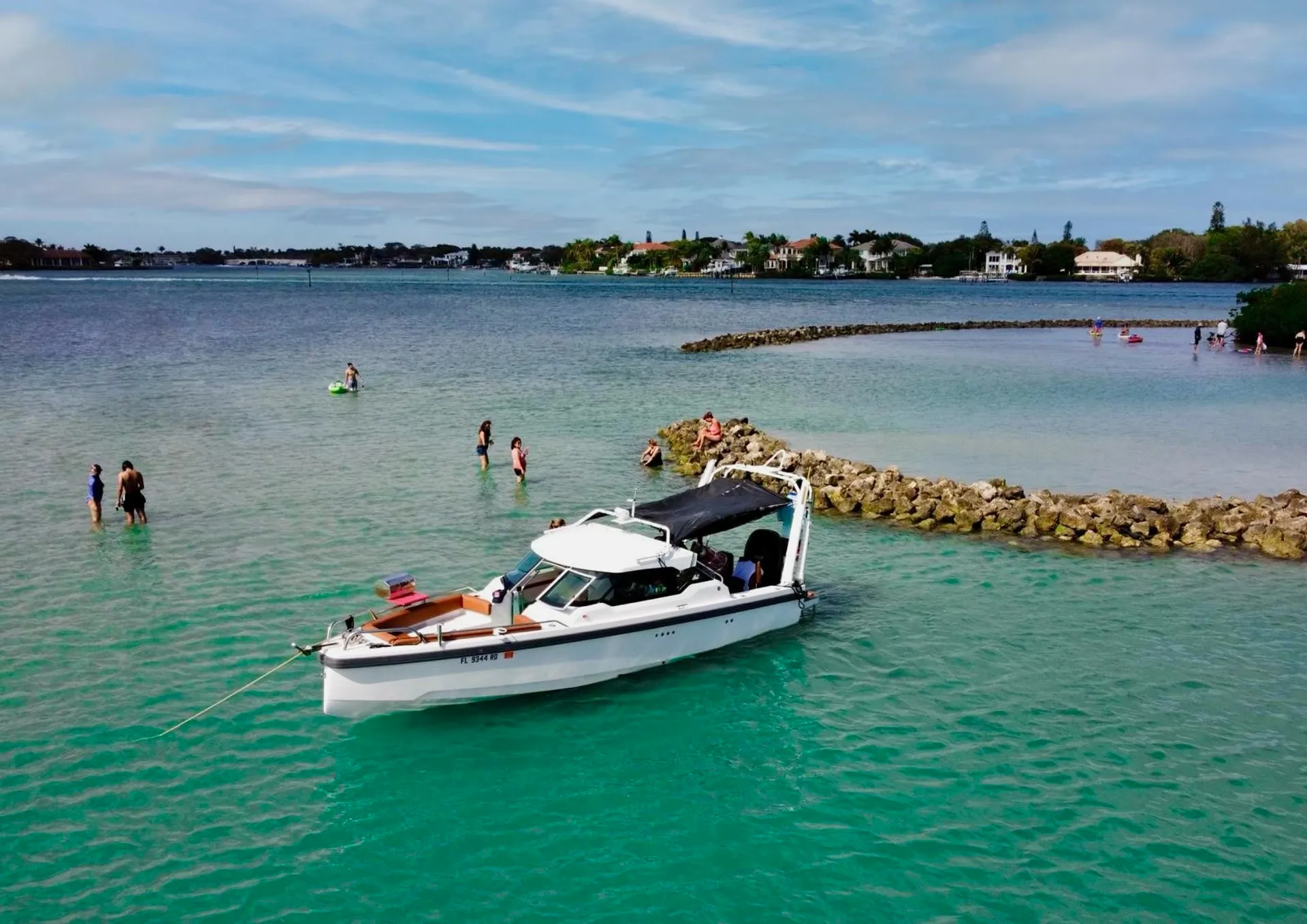 "Adventure Awaits: 25' Axopar – Sleek, Fast, and Ready to Cruise!"