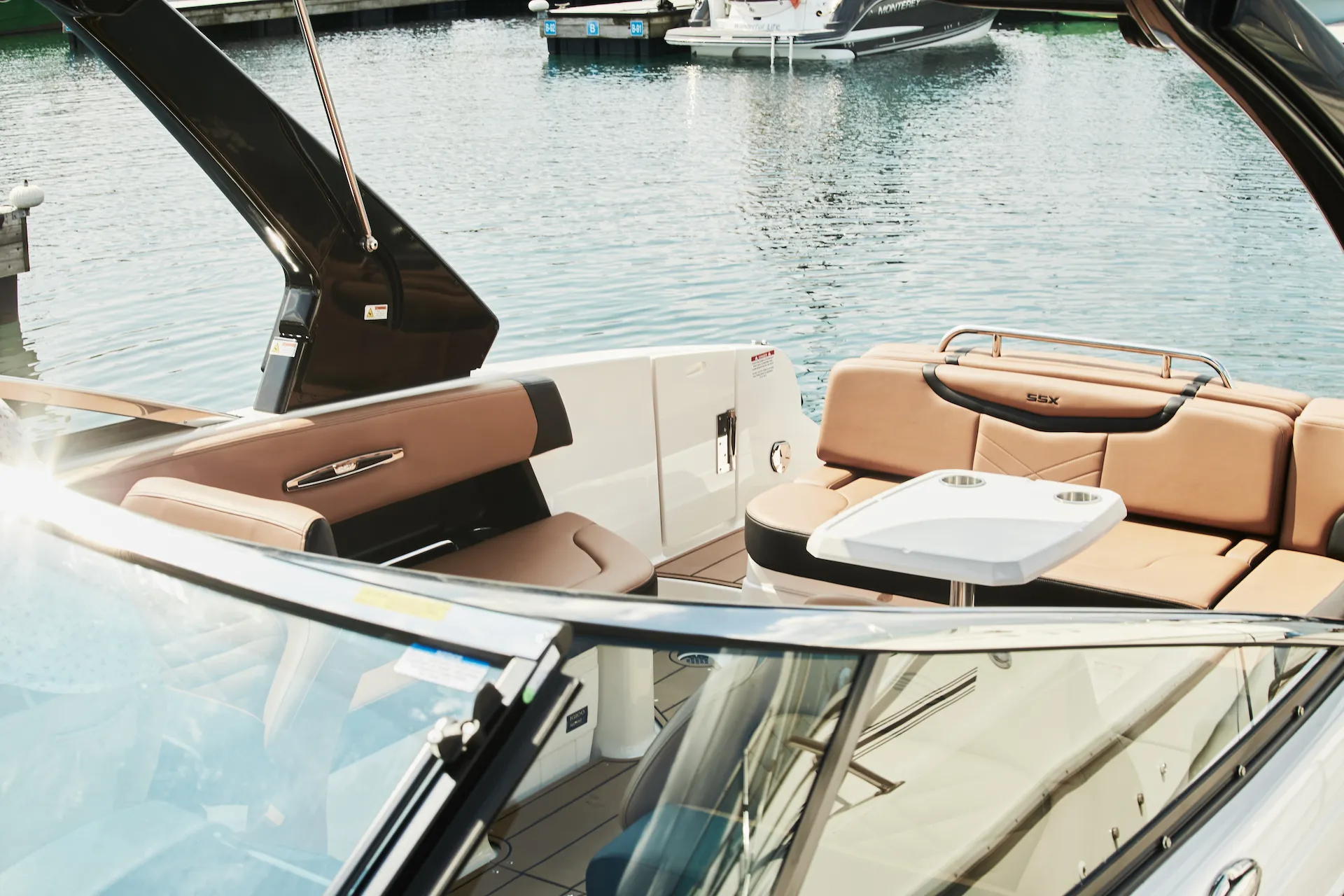 Cruise on the New and Luxurious 2024 Chaparral 30' Yacht!!!