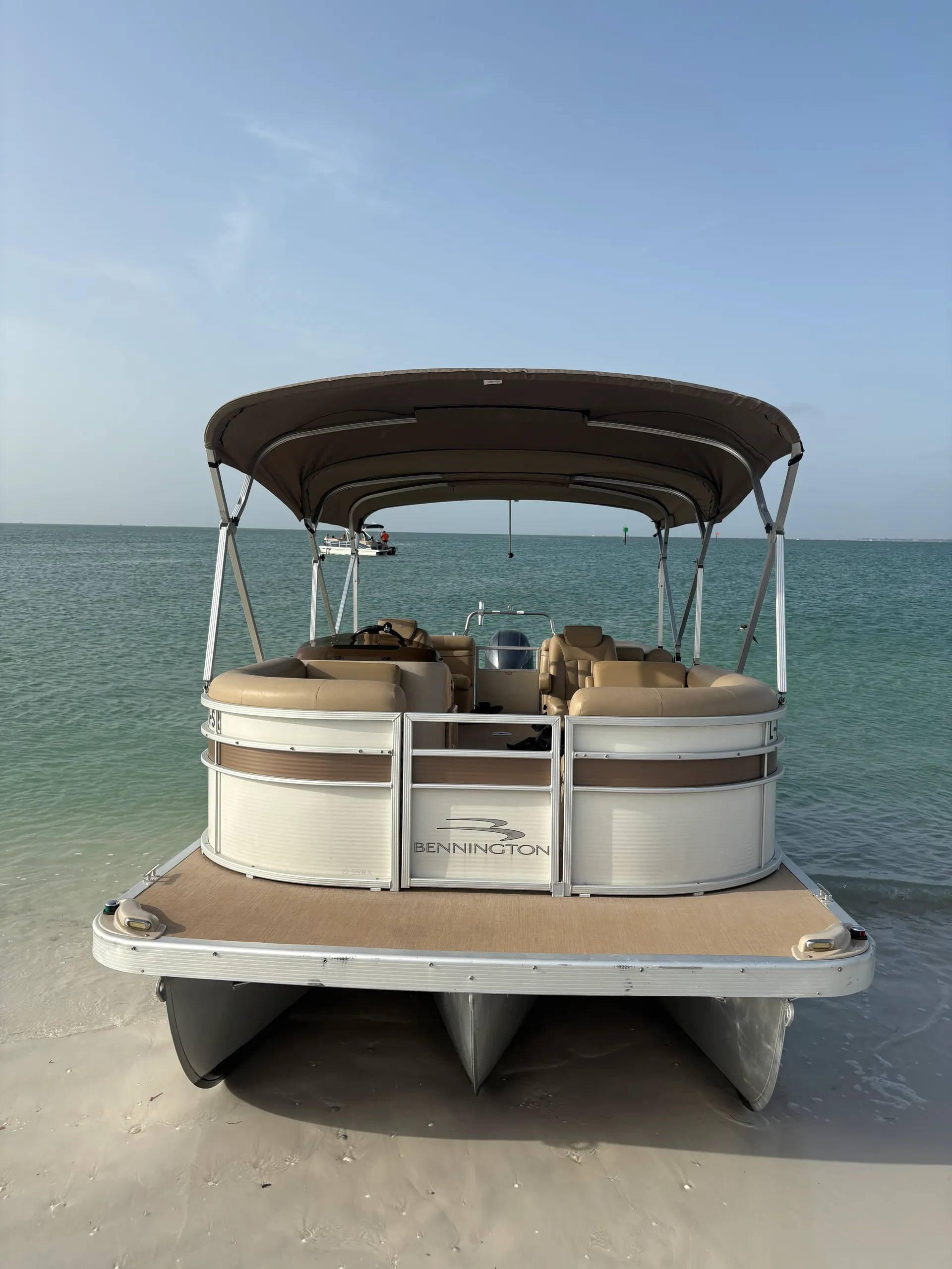 22’ Bennington Tritoon