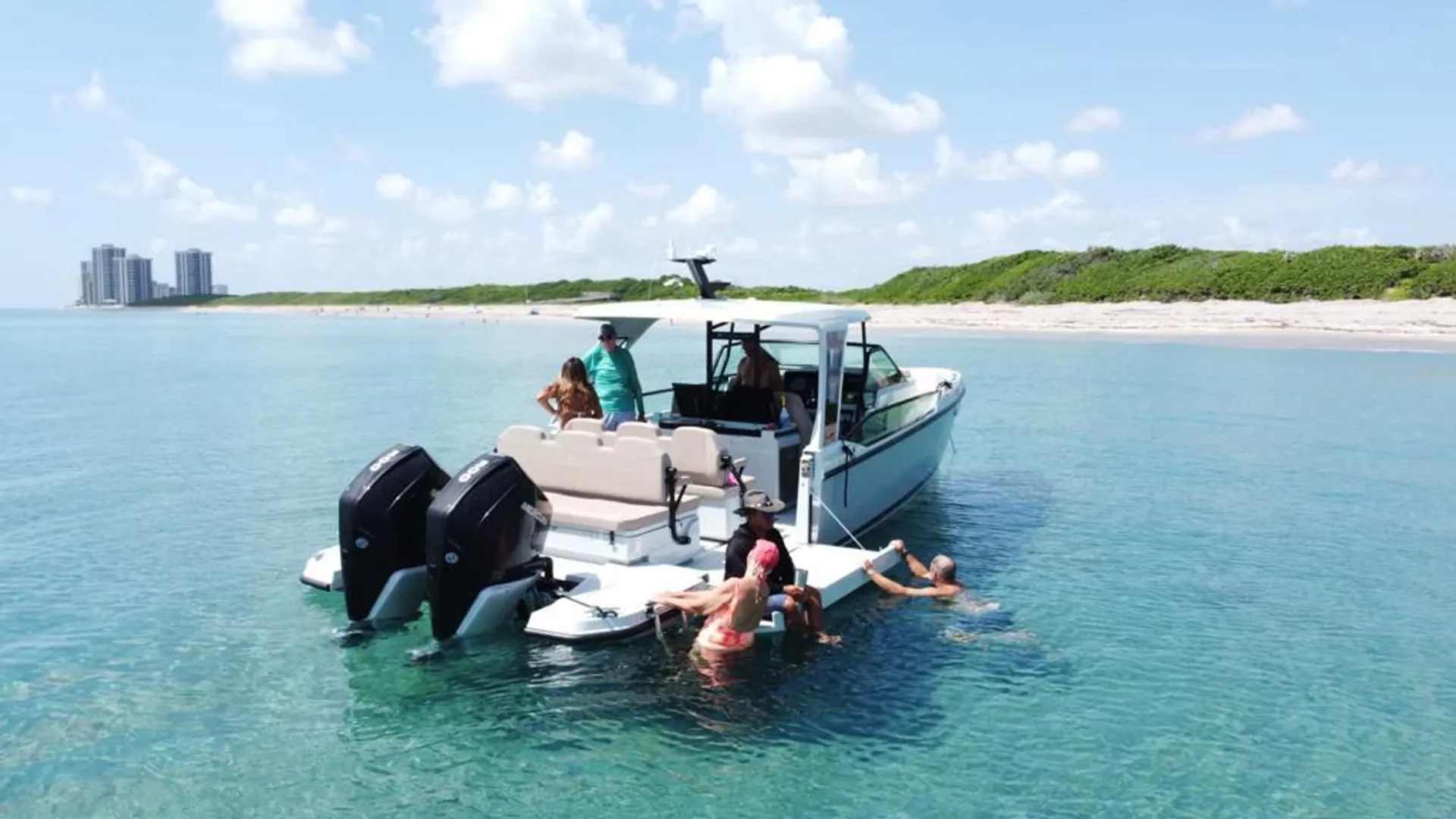 Palm Beach Luxury Cruises