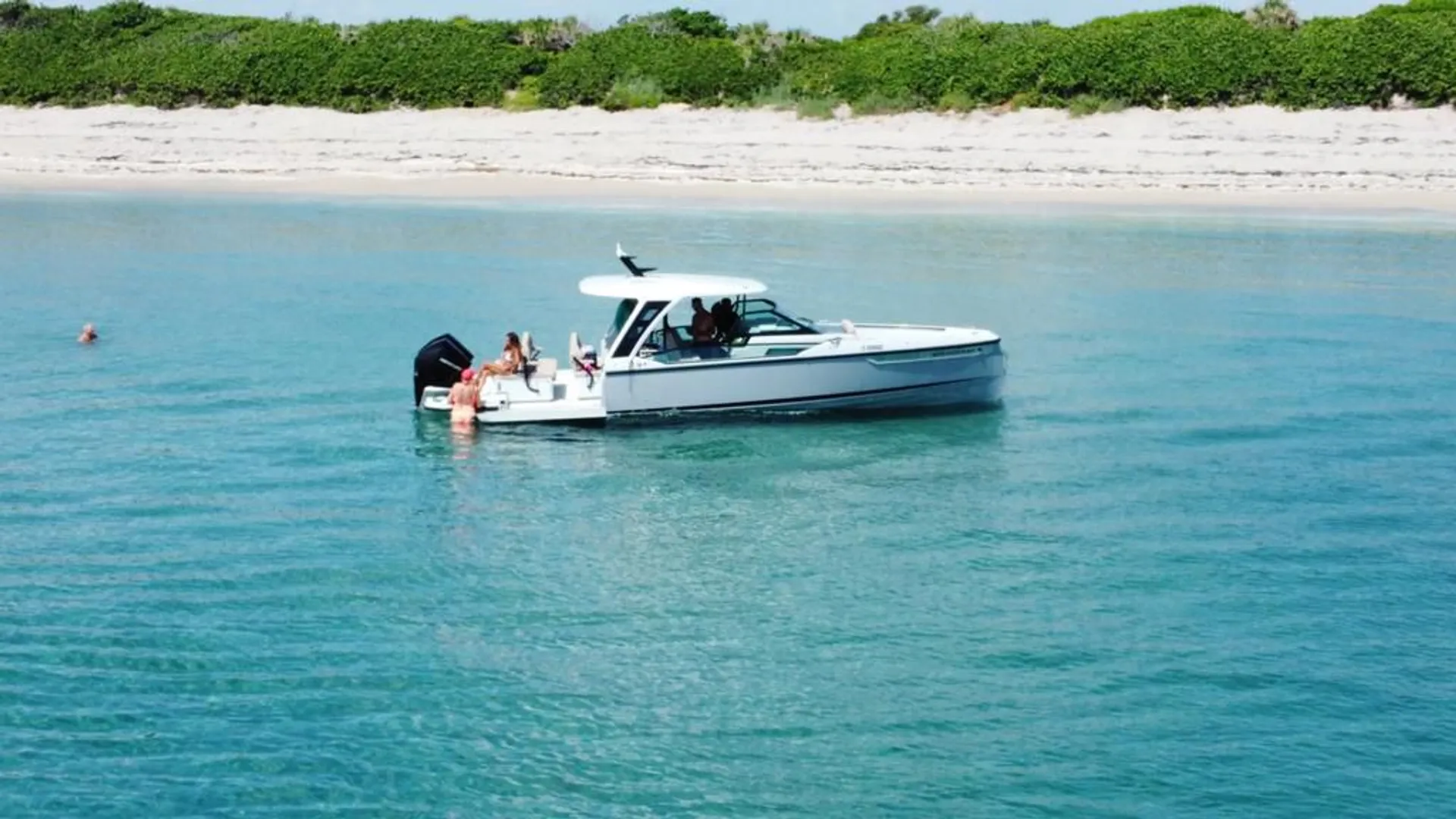 Palm Beach Luxury Cruises