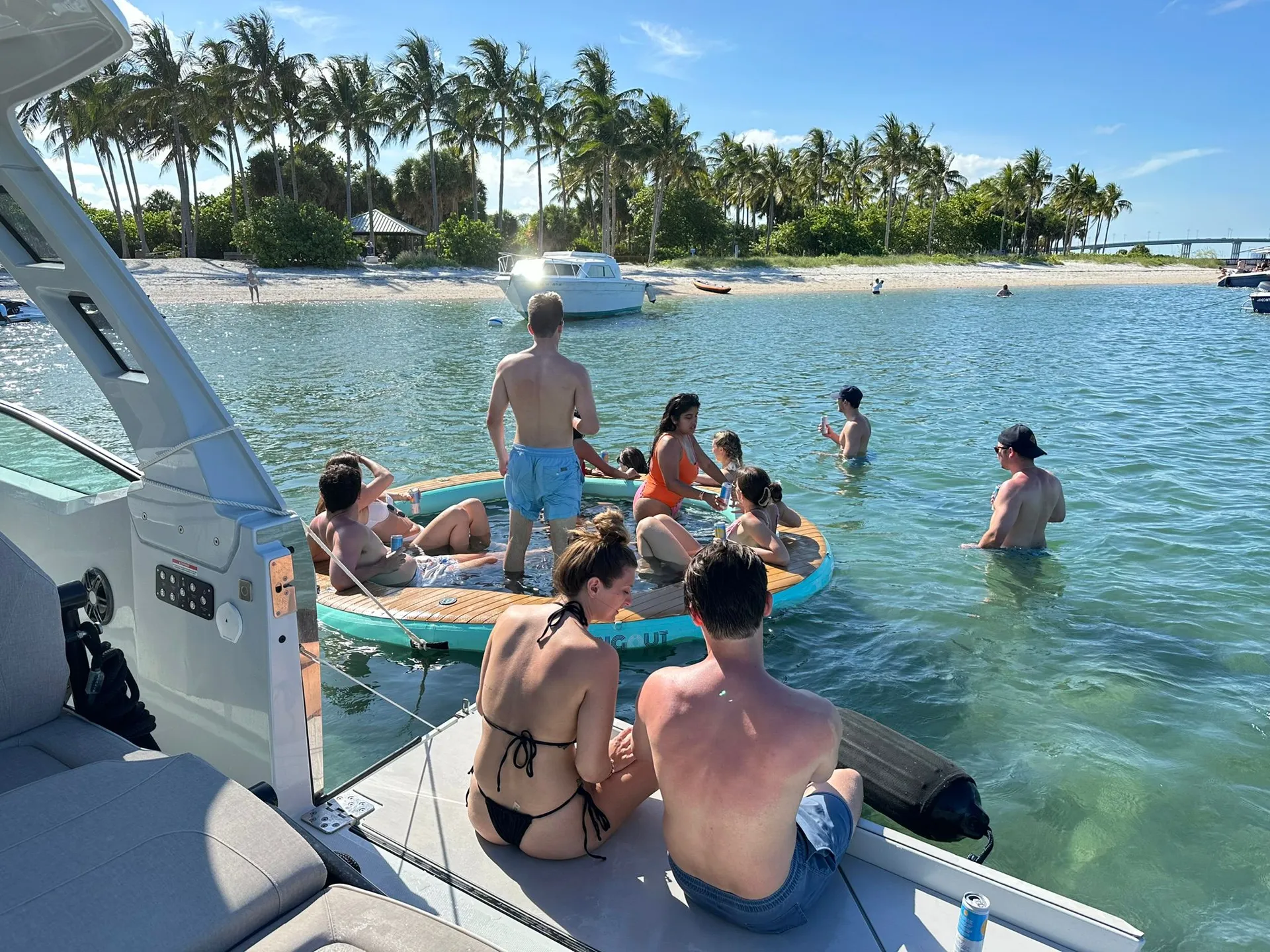 Palm Beach Luxury Cruises